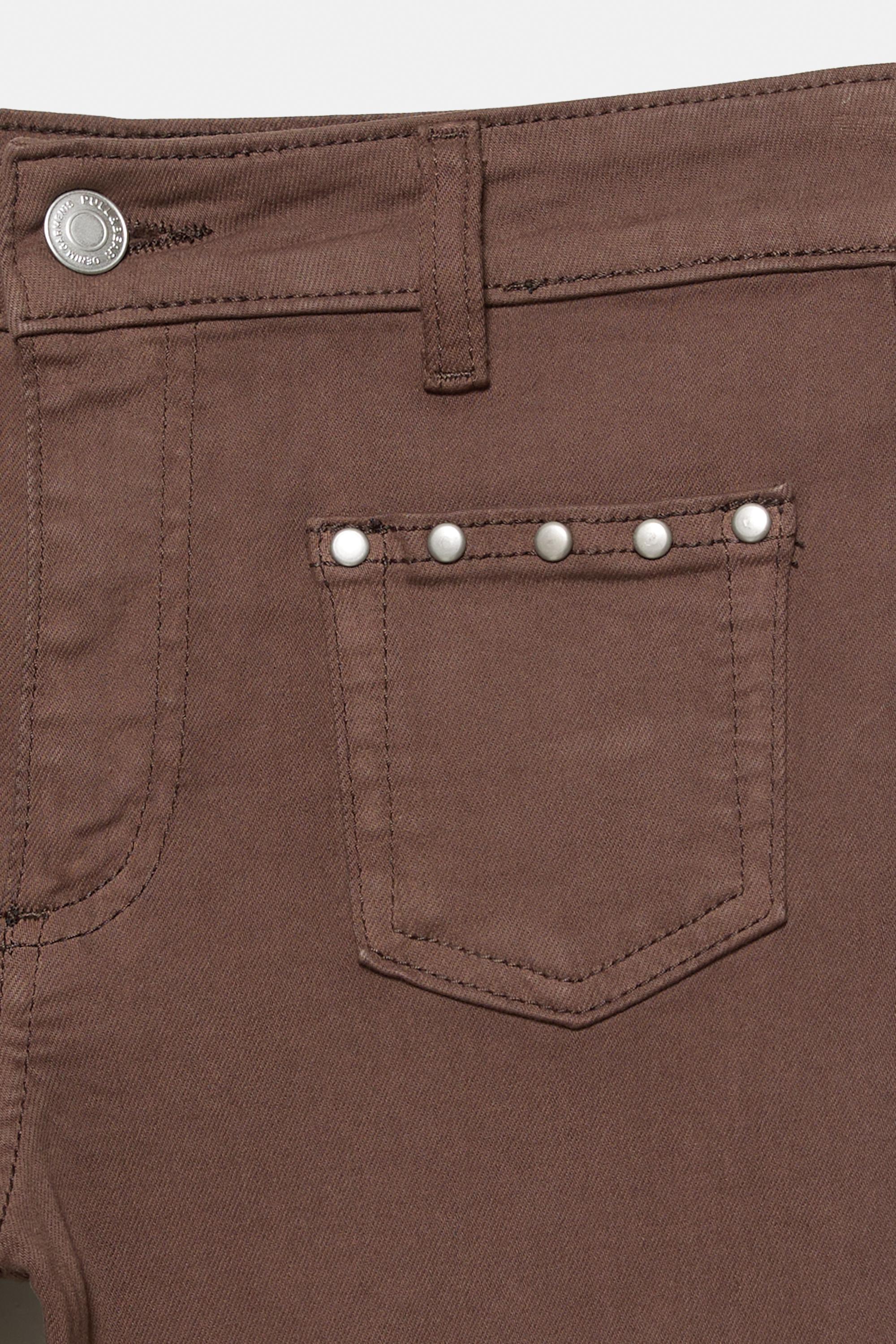 Jeansy bootcut z ćwiekami – PULL&BEAR