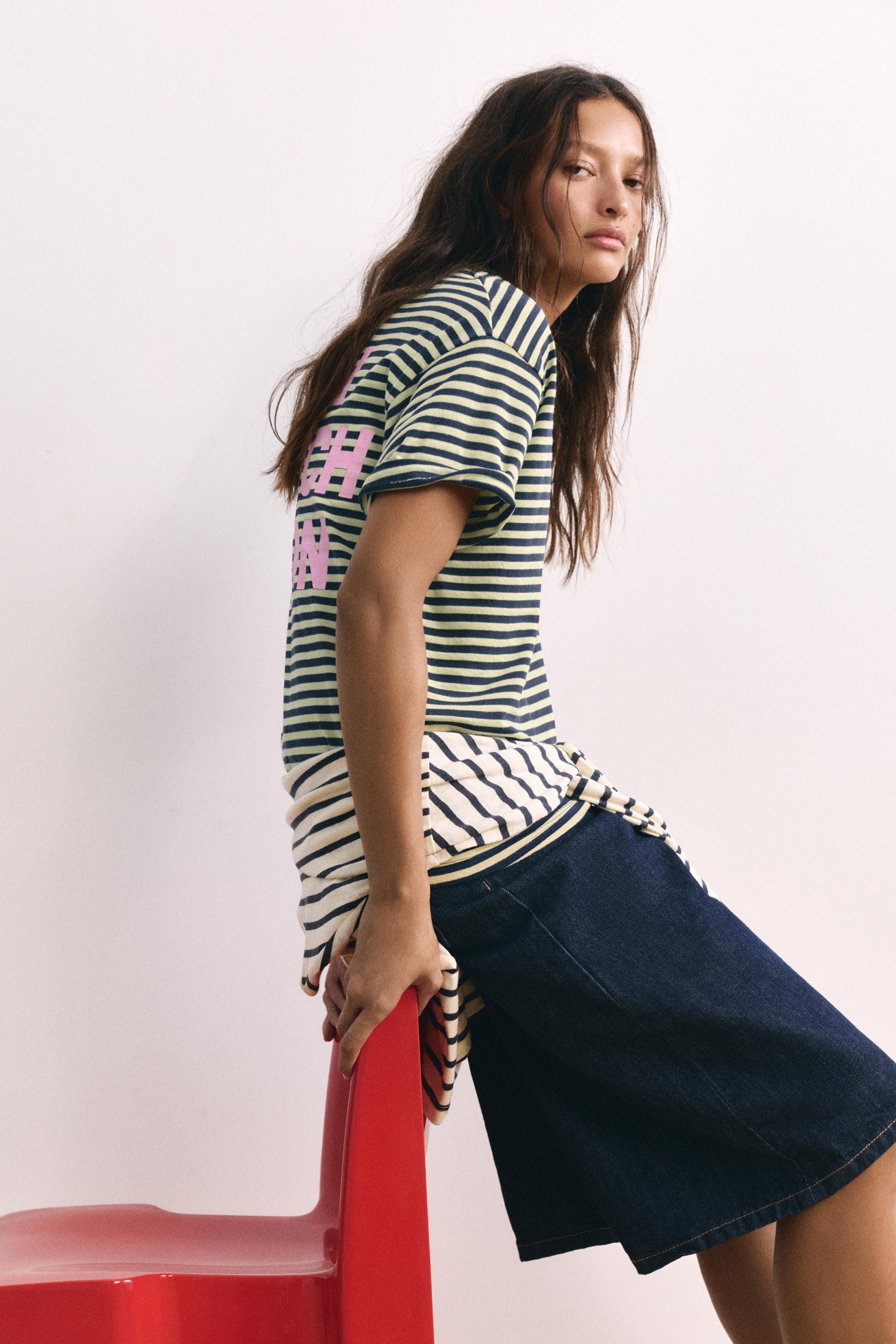Striped T-shirt with text — Dark navy