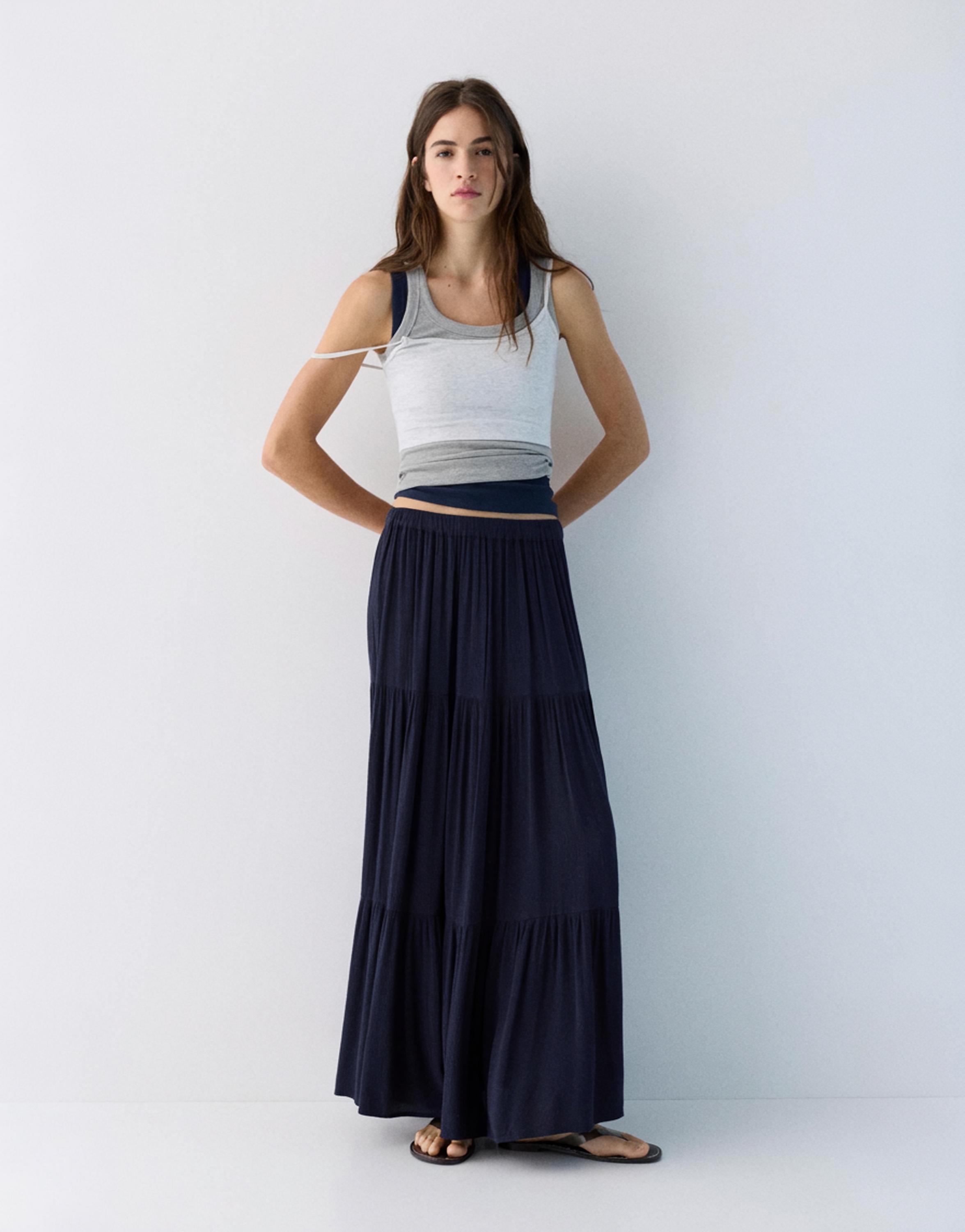 Flowy paneled midi skirt — Navy