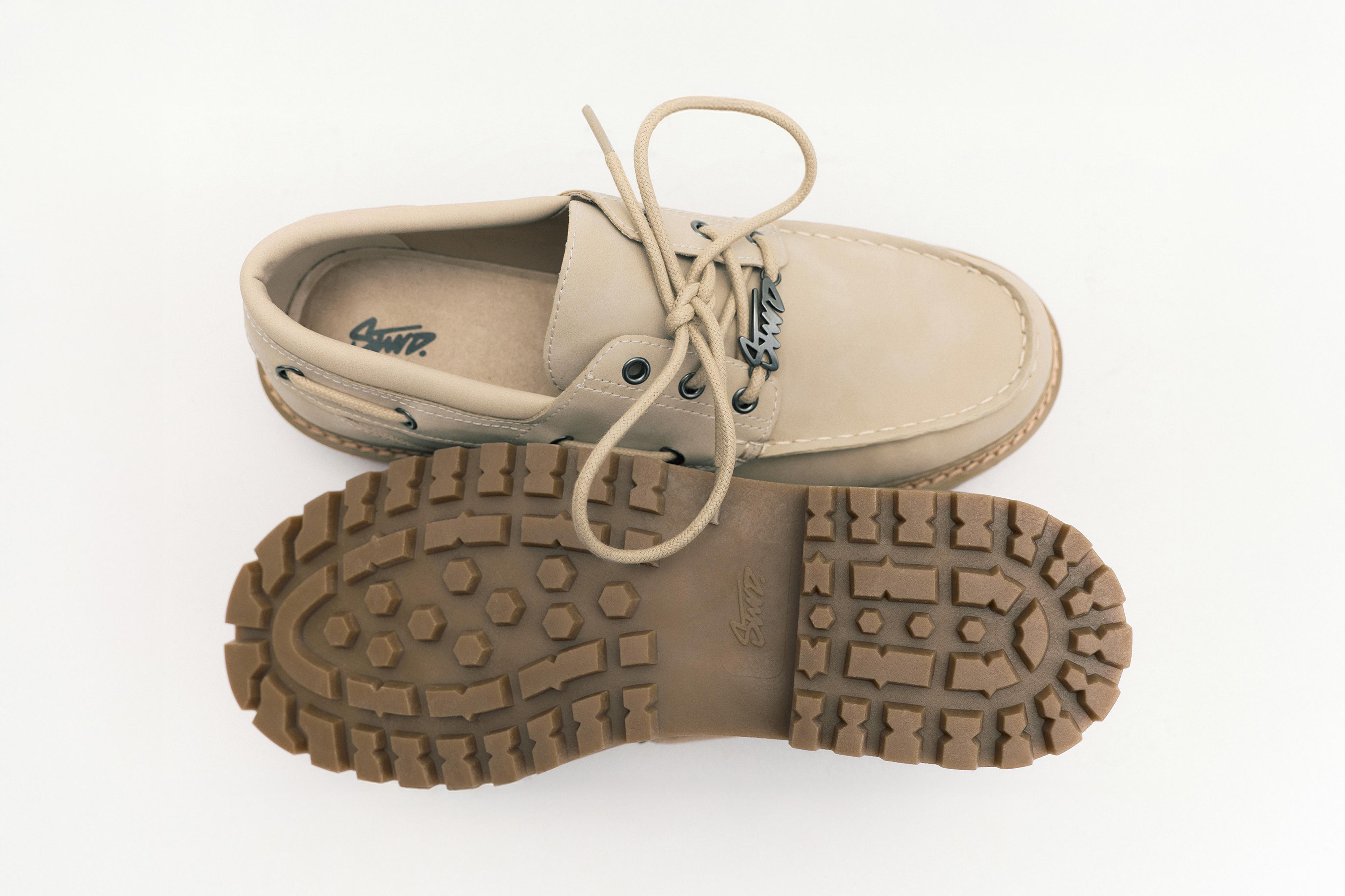STWD boat shoes — Ecru