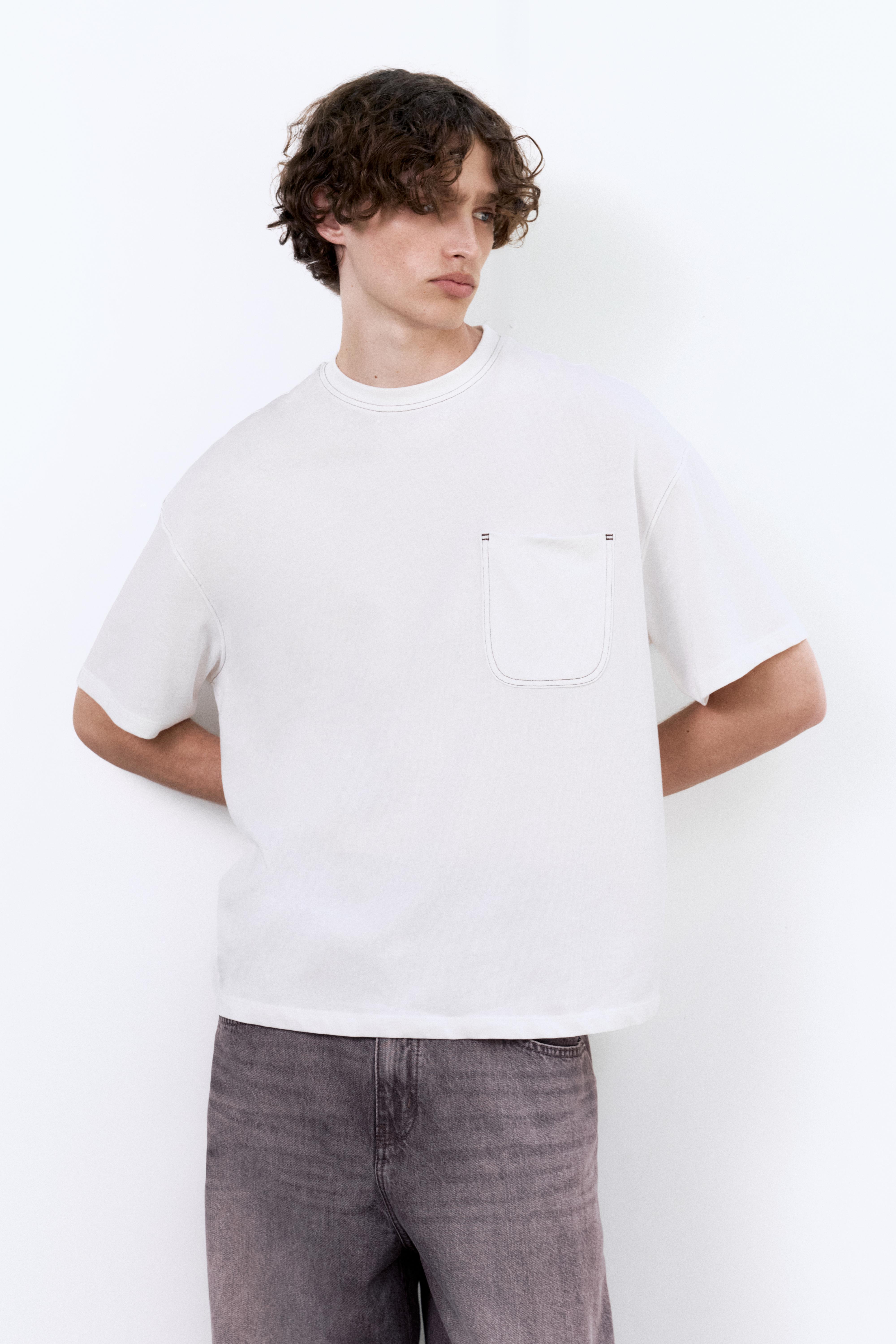 Boxy T-shirt with pocket — Off white