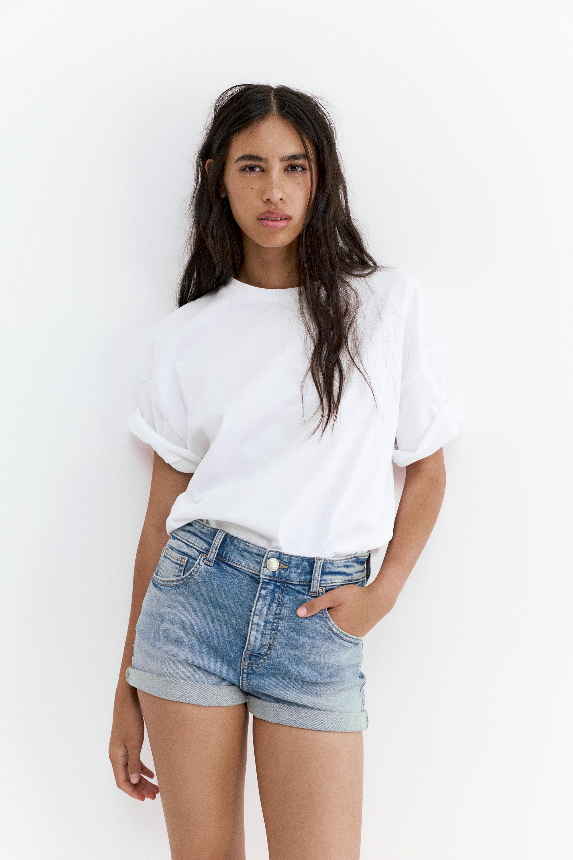 Mid-waist denim shorts — Pale blue