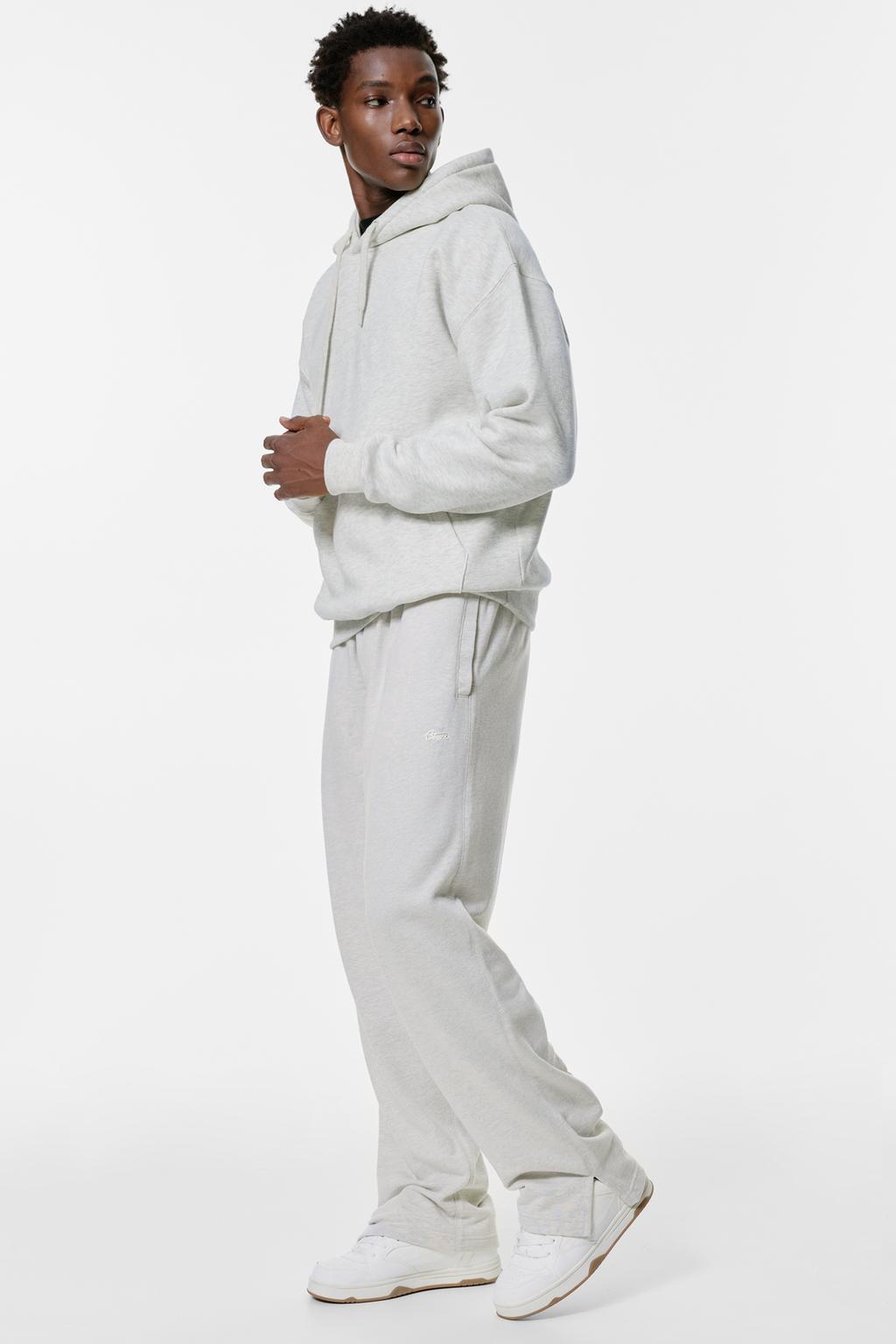 Jogger sweatpants with slits pull&bear