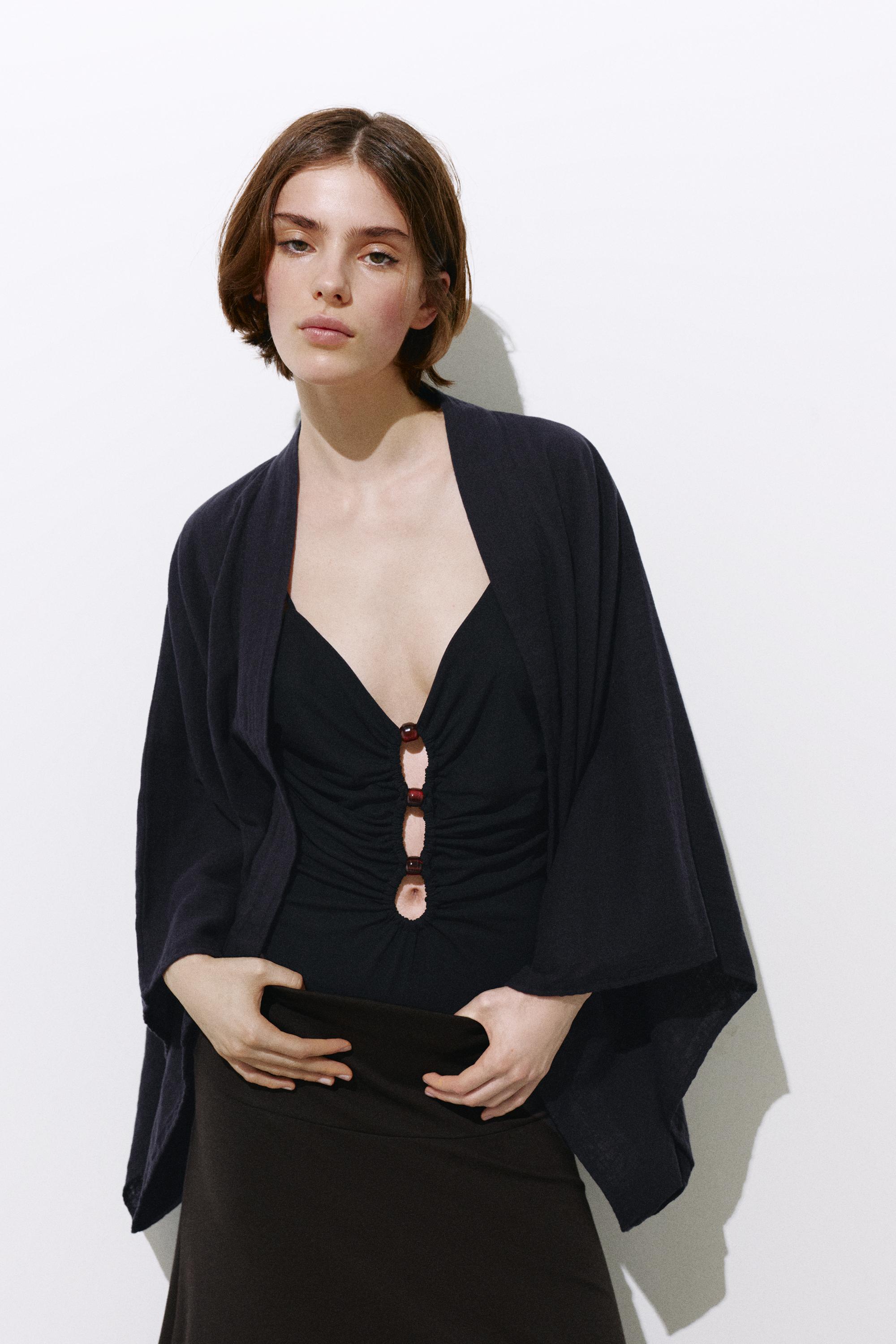 Short chiffon kimono — Black