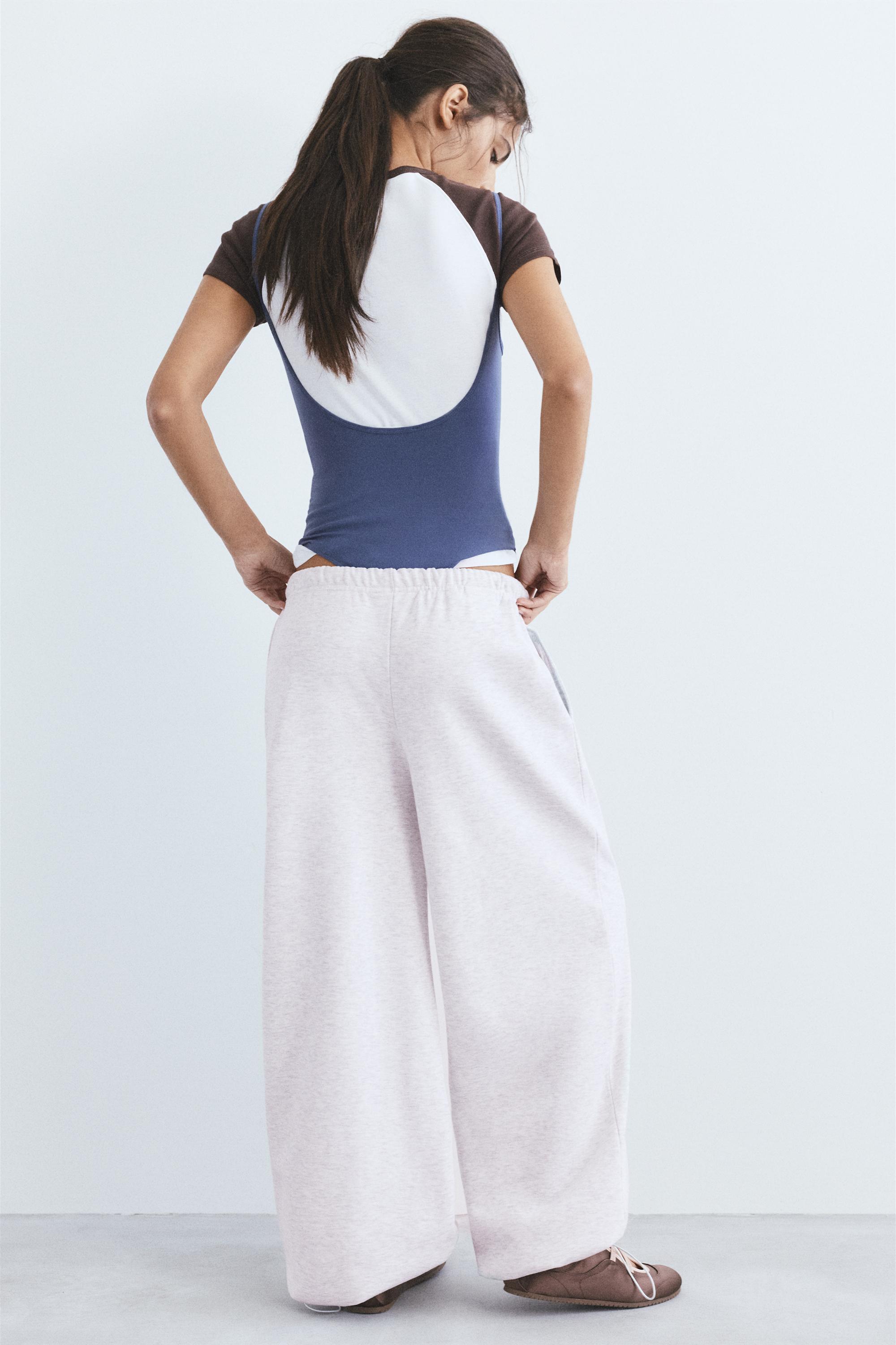 Ayarlanabilir paçalı geniş paça eşofman altı - Görsel 30