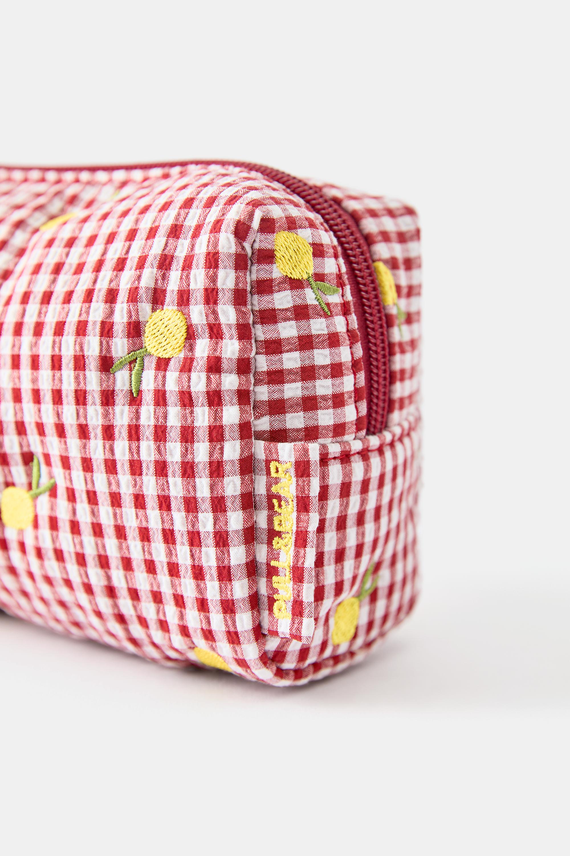 Gingham fruit wash bag — Red