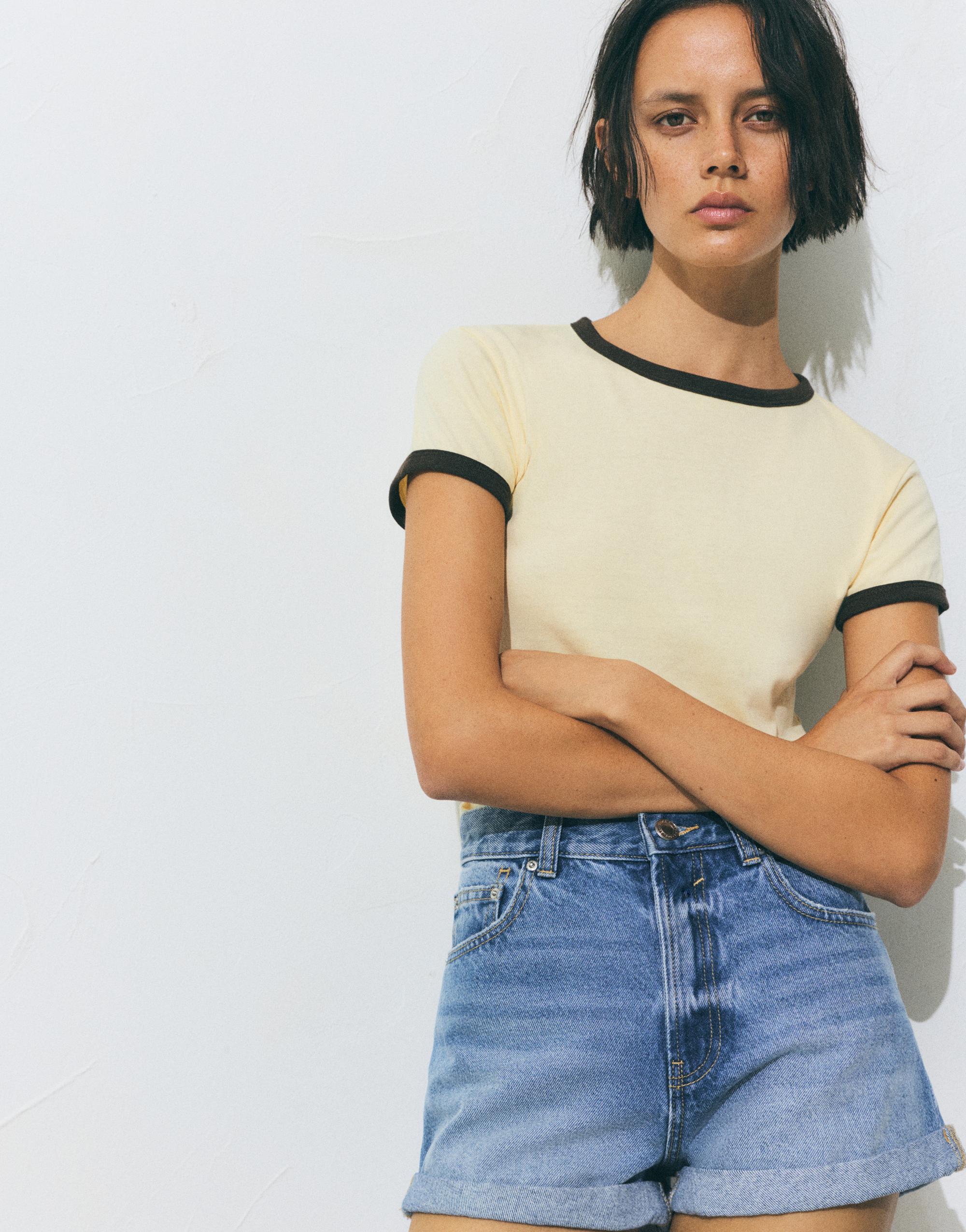 Denim mom fit shorts with turn-up hems — Medium blue