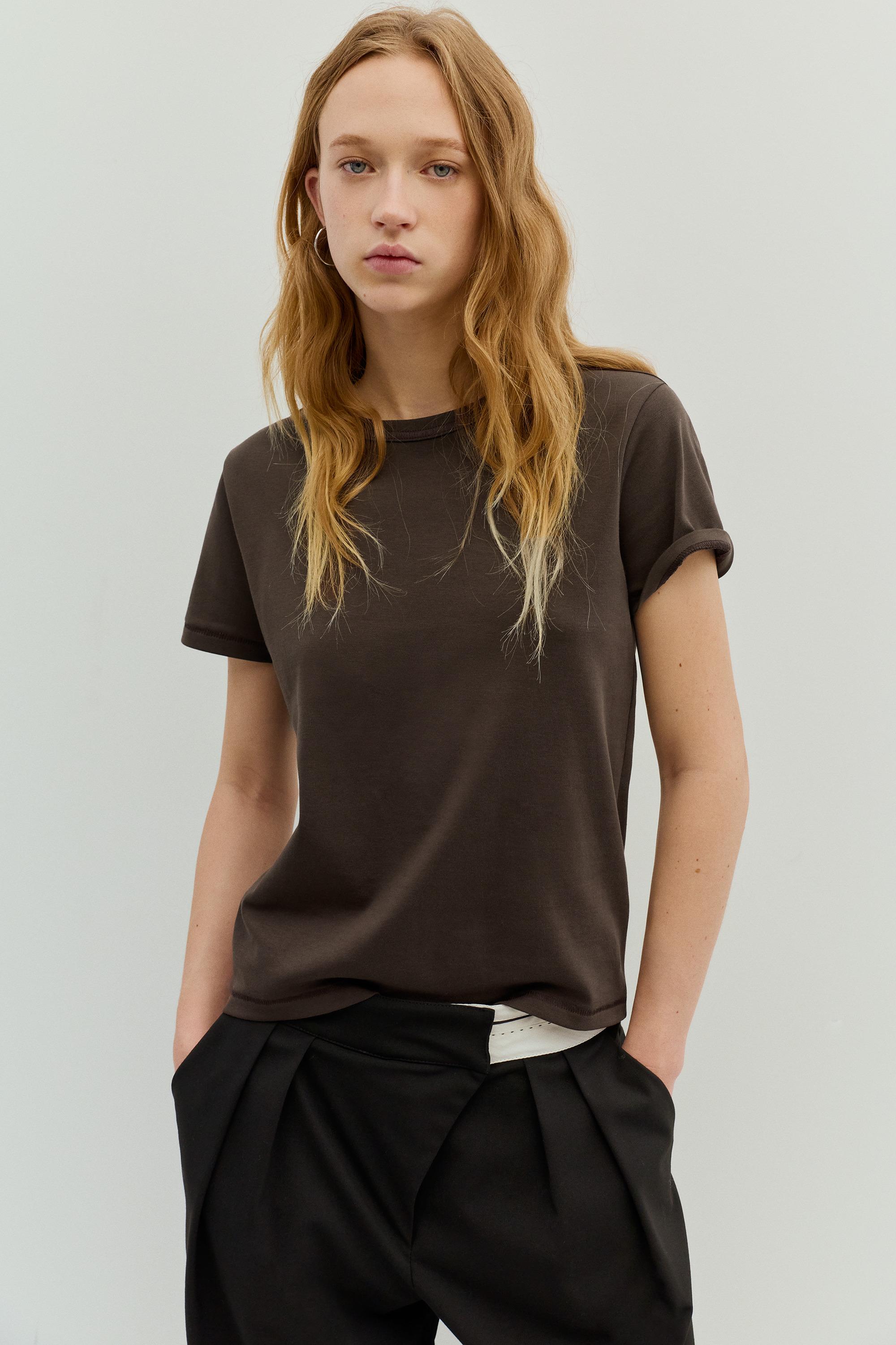 Basic short sleeve T-shirt — Brown