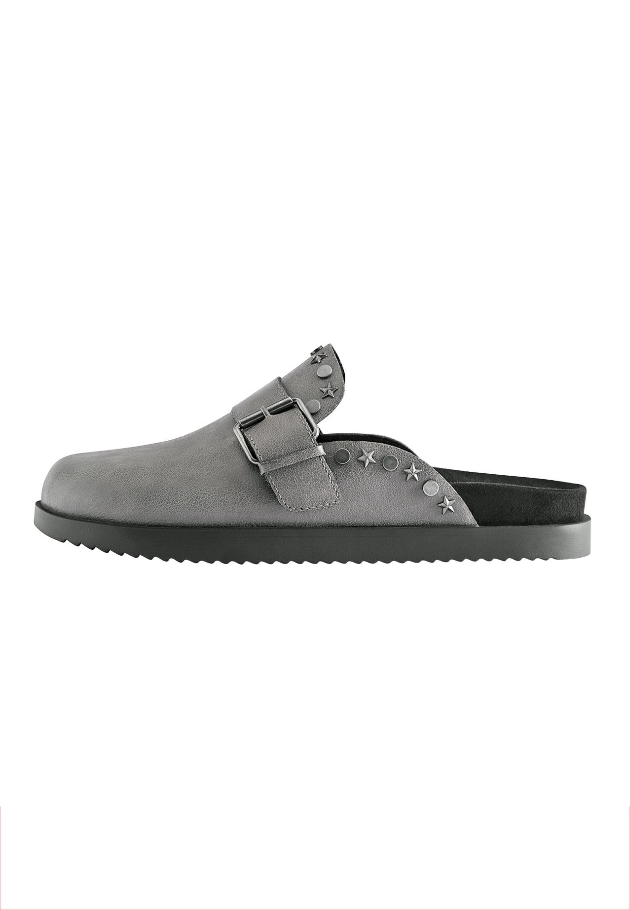 Studded clogs — Grey