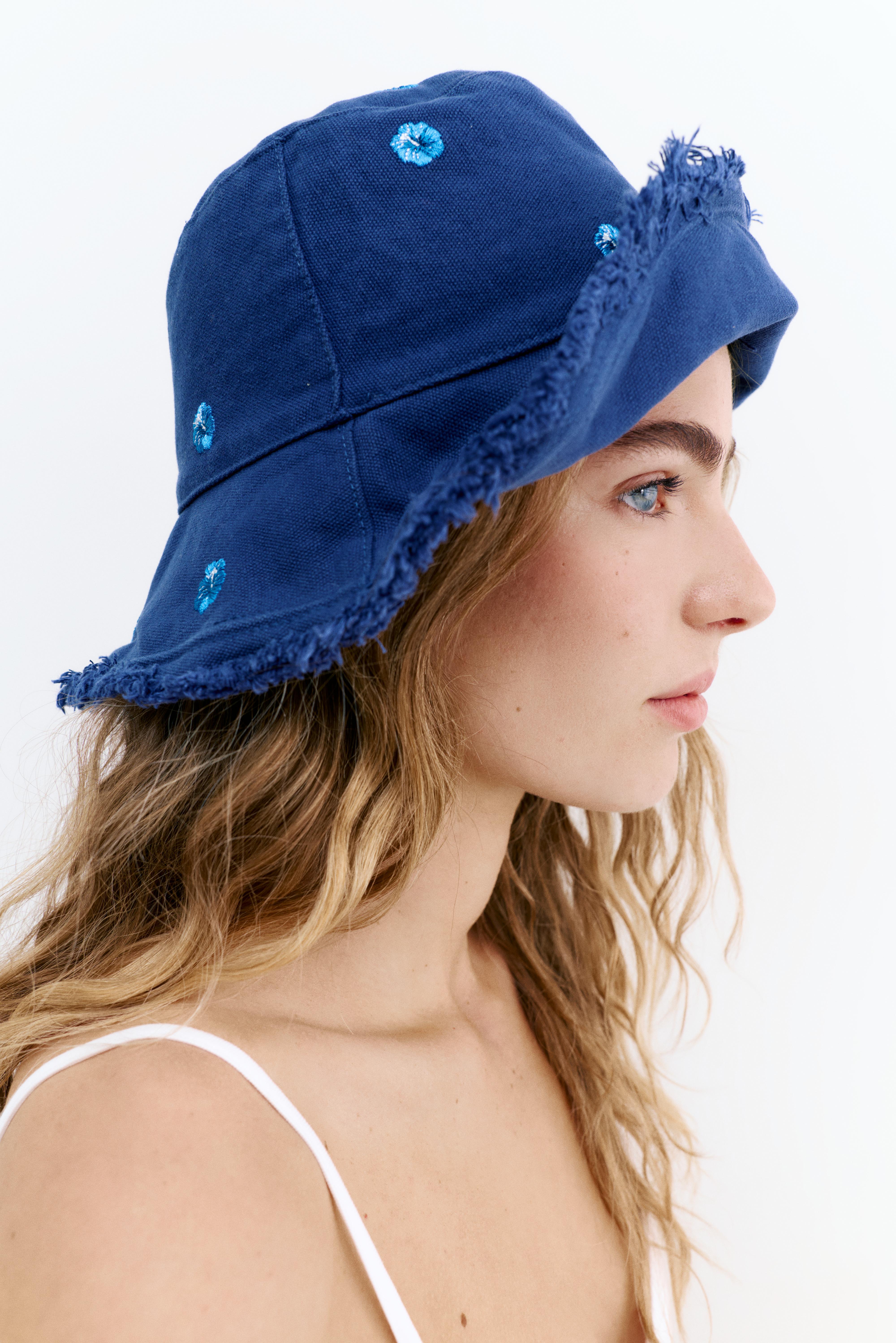 Hibiscus flower bucket hat — Blue