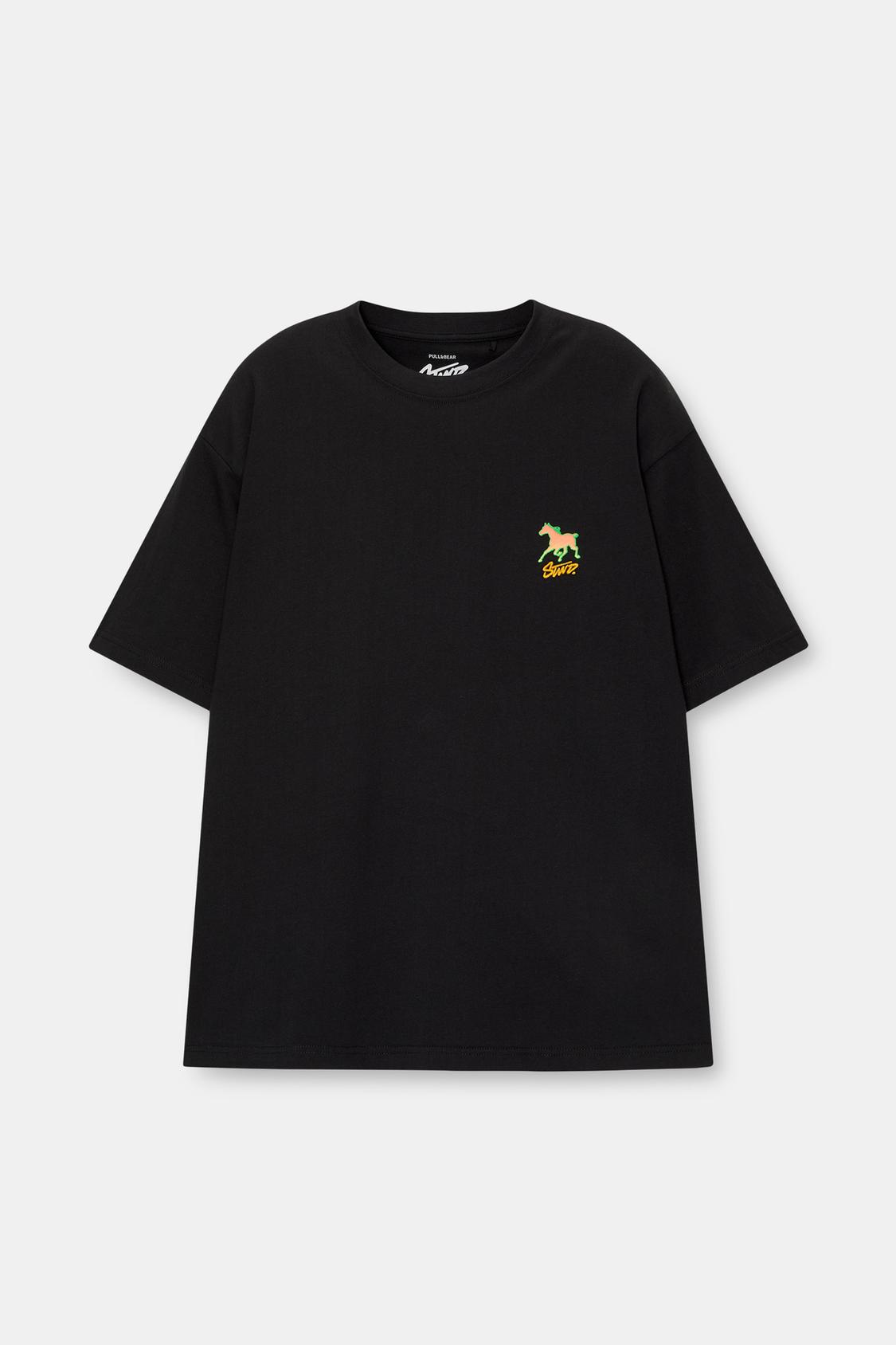 Black T-shirt with horse graphic - PULL&BEAR