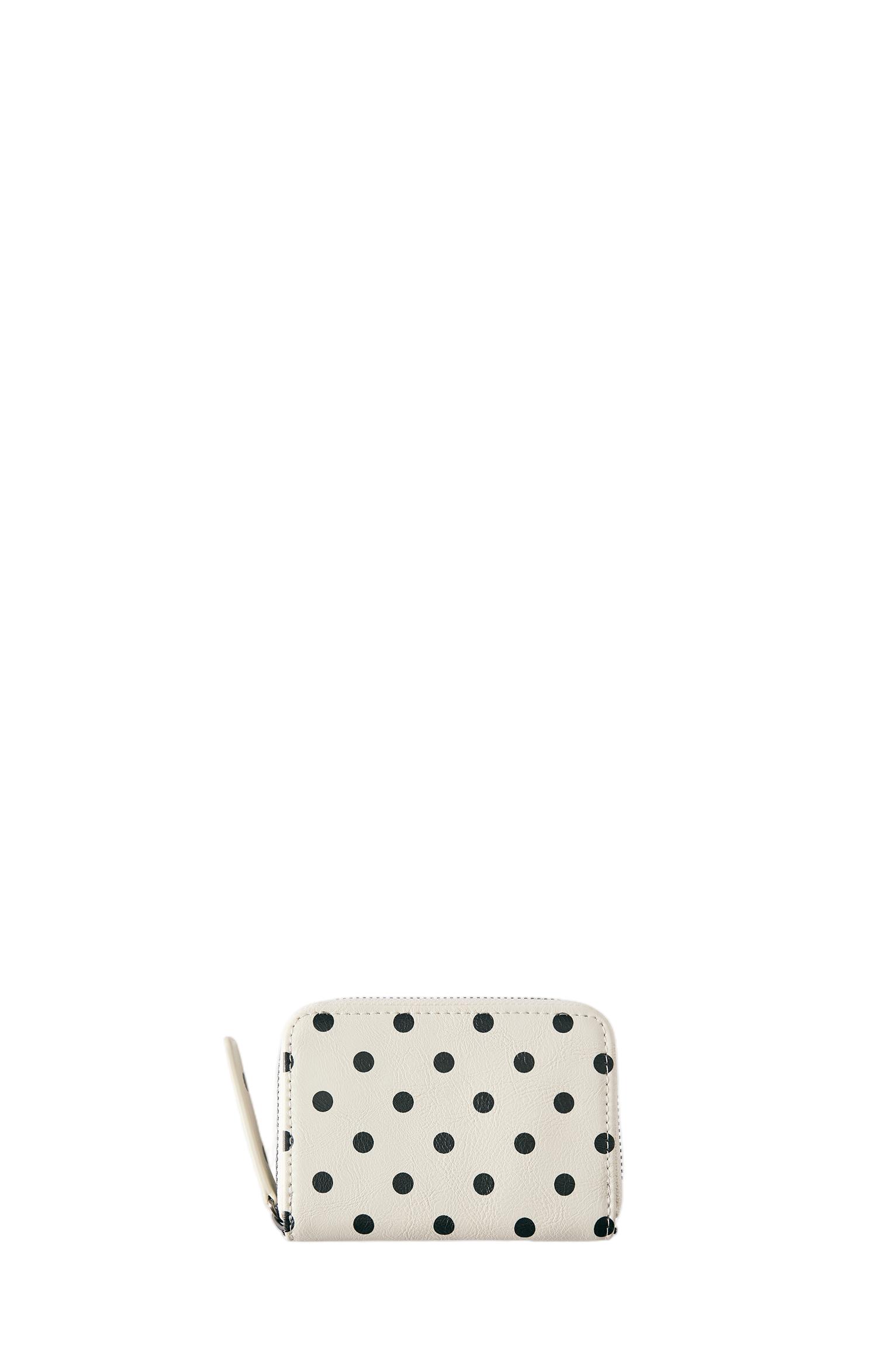 Polka dot purse — White