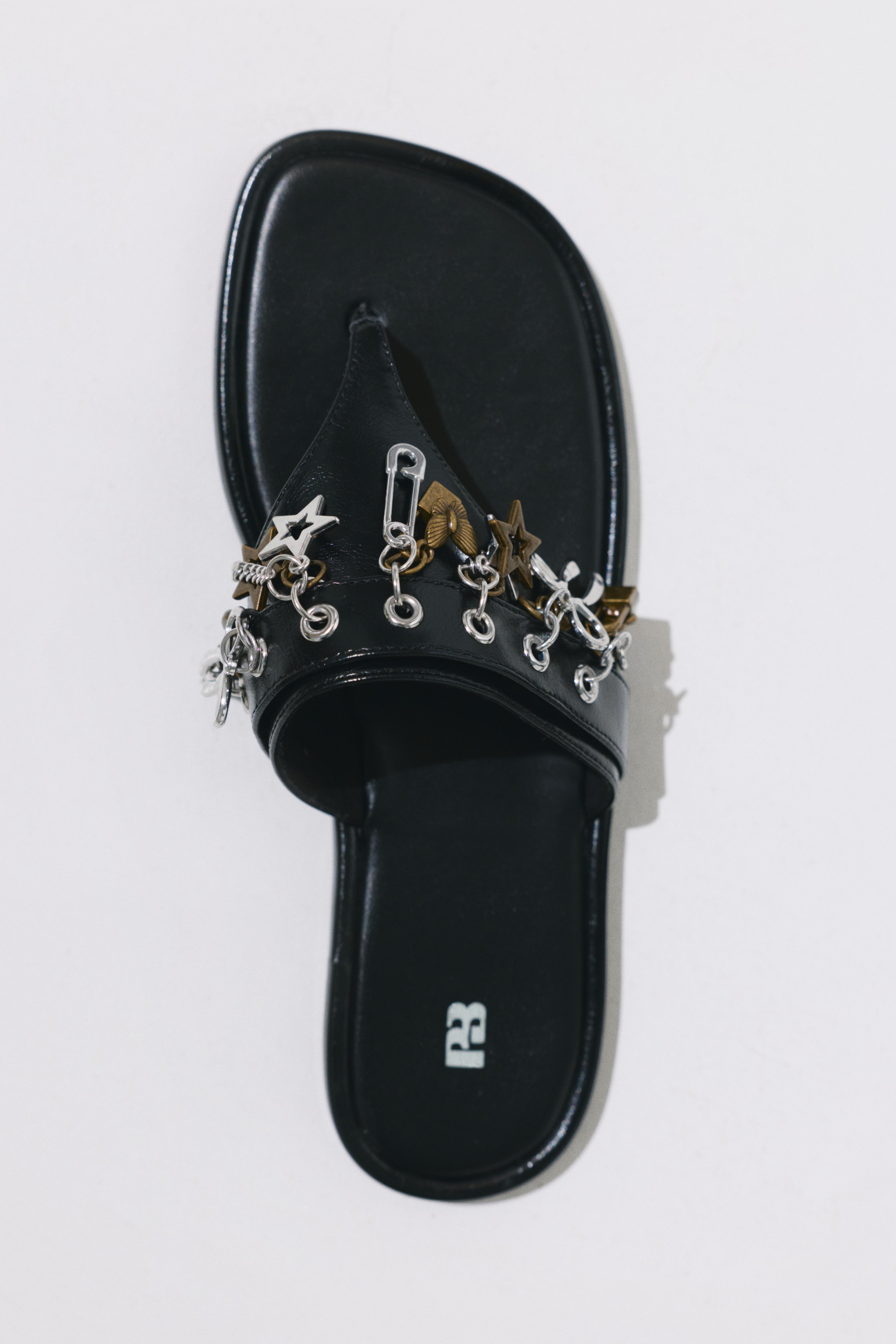 Flat embellished sandals — Black