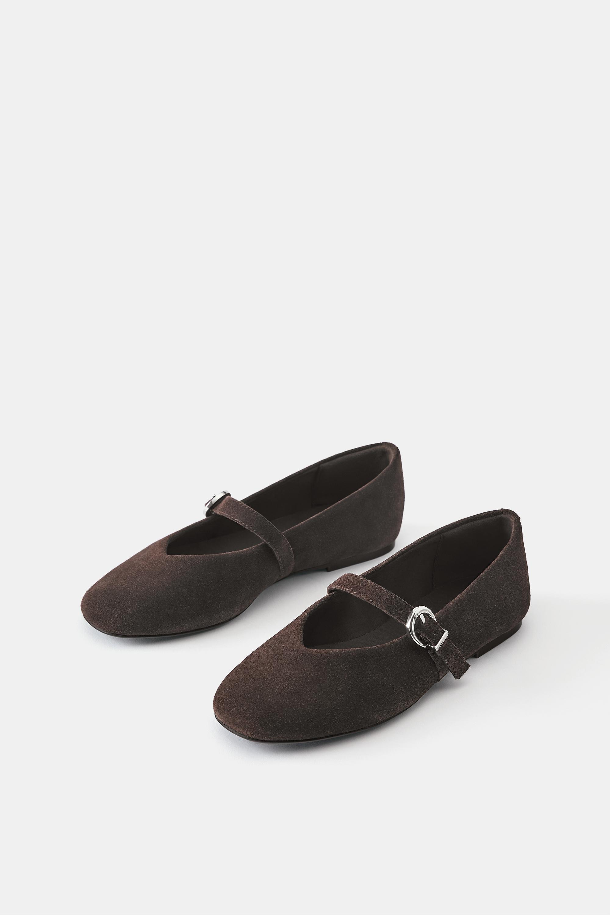 Leather ballerinas — Brown
