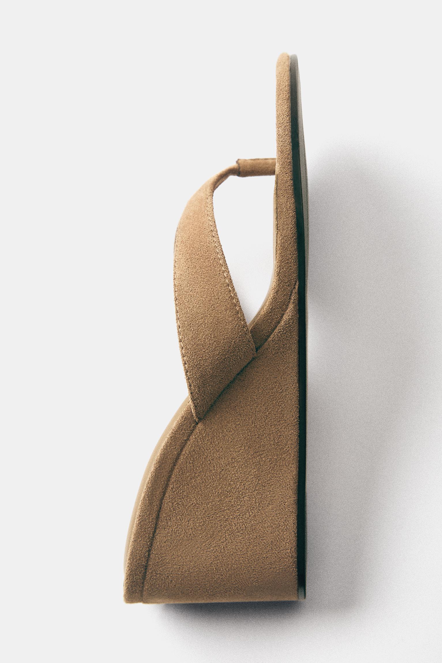 Wedge sandals — Sand