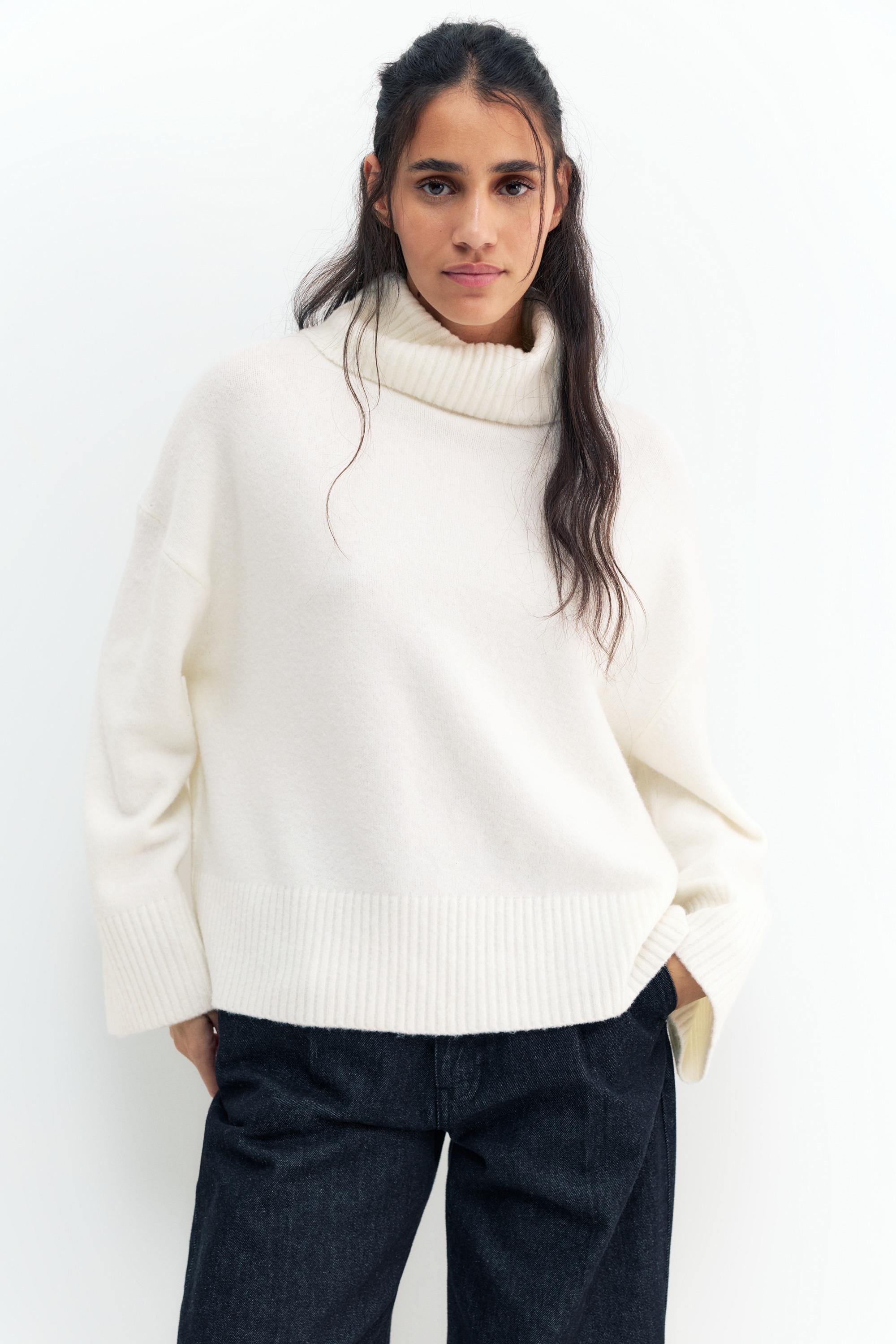 Weicher Pullover Mit Stehkragen