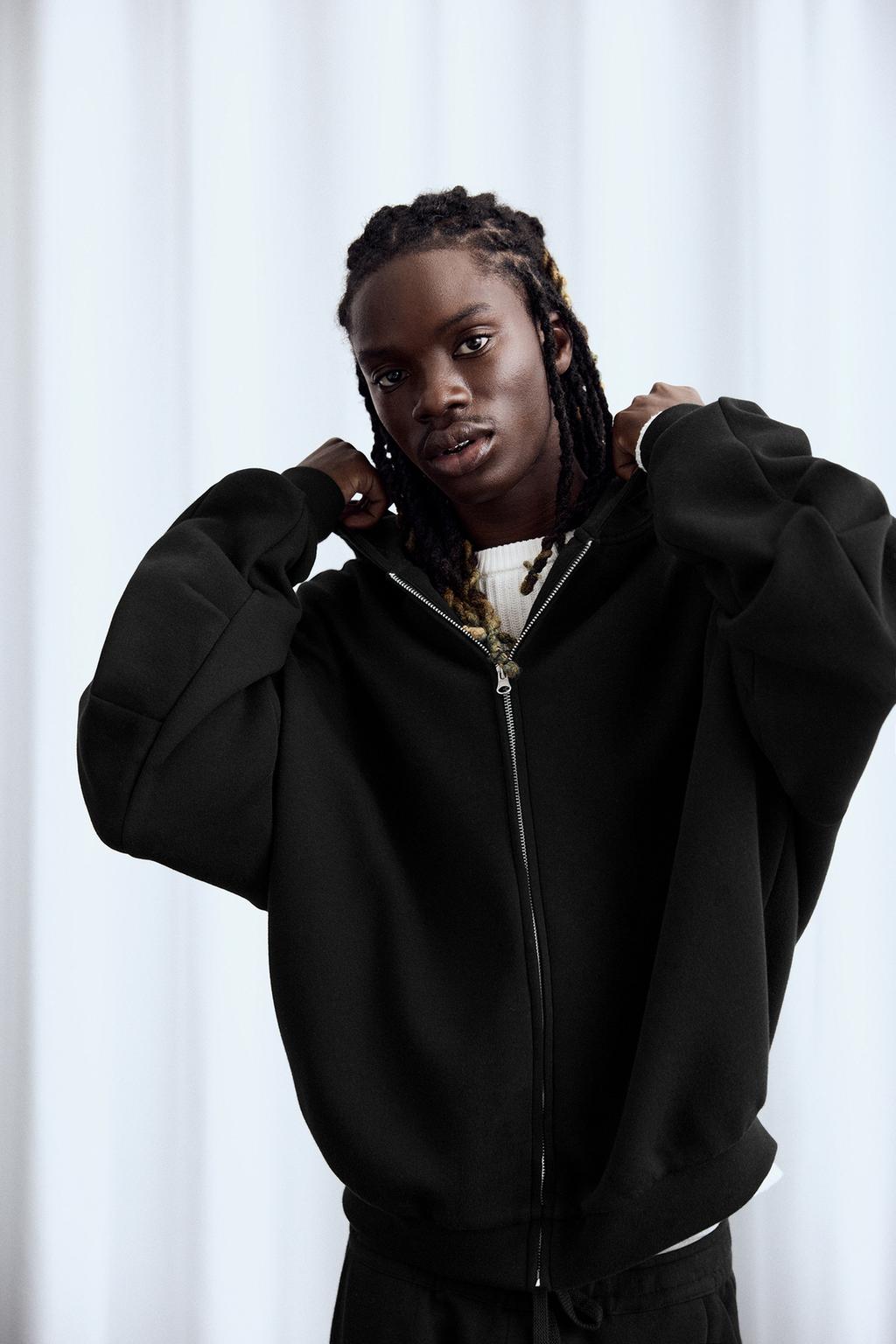 Sweat à capuche zippé à plis pull&bear1