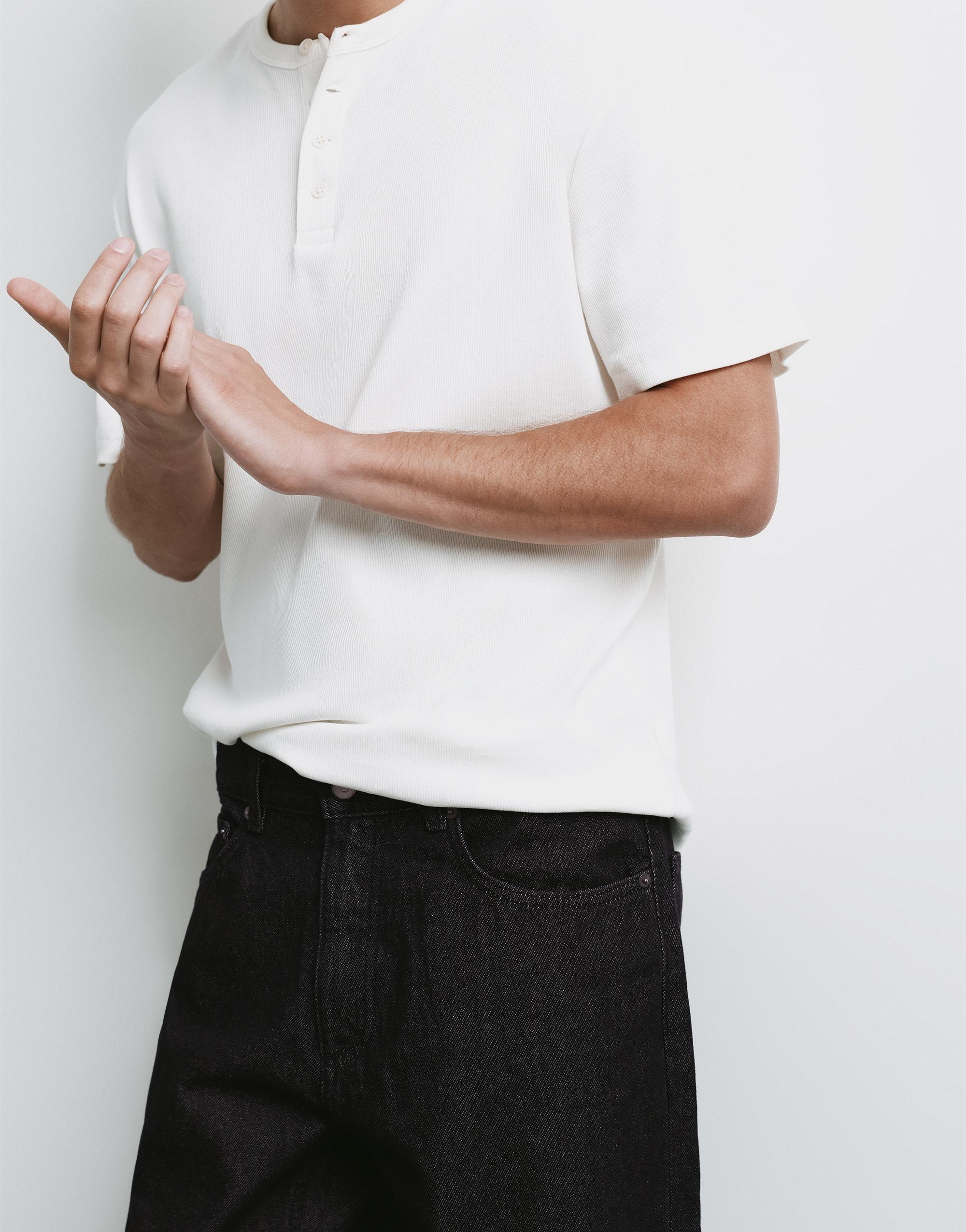 Straight-leg jeans — Black