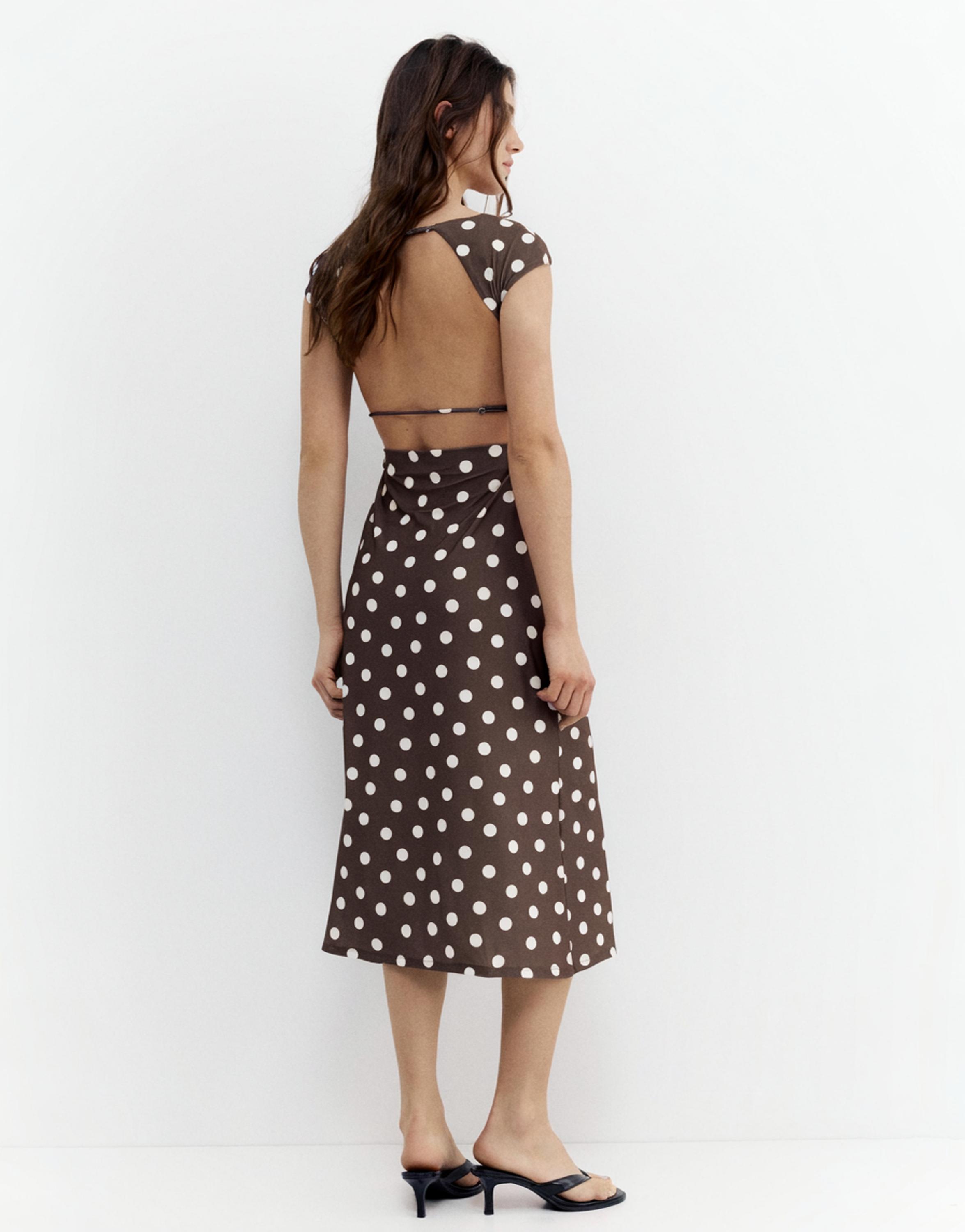 Sırtı açık midi elbise - Görsel 39