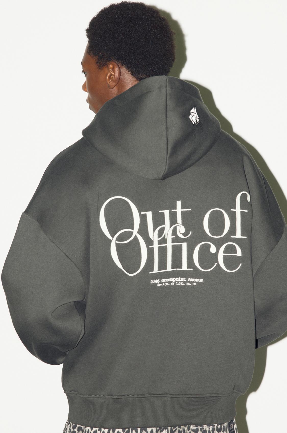 Out of office hoodie PULL&BEAR