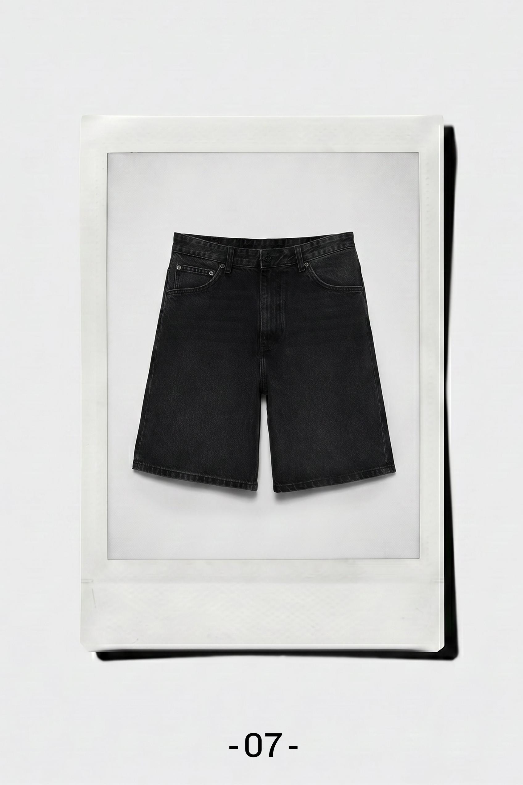 Baggy denim Bermuda shorts — Faded black