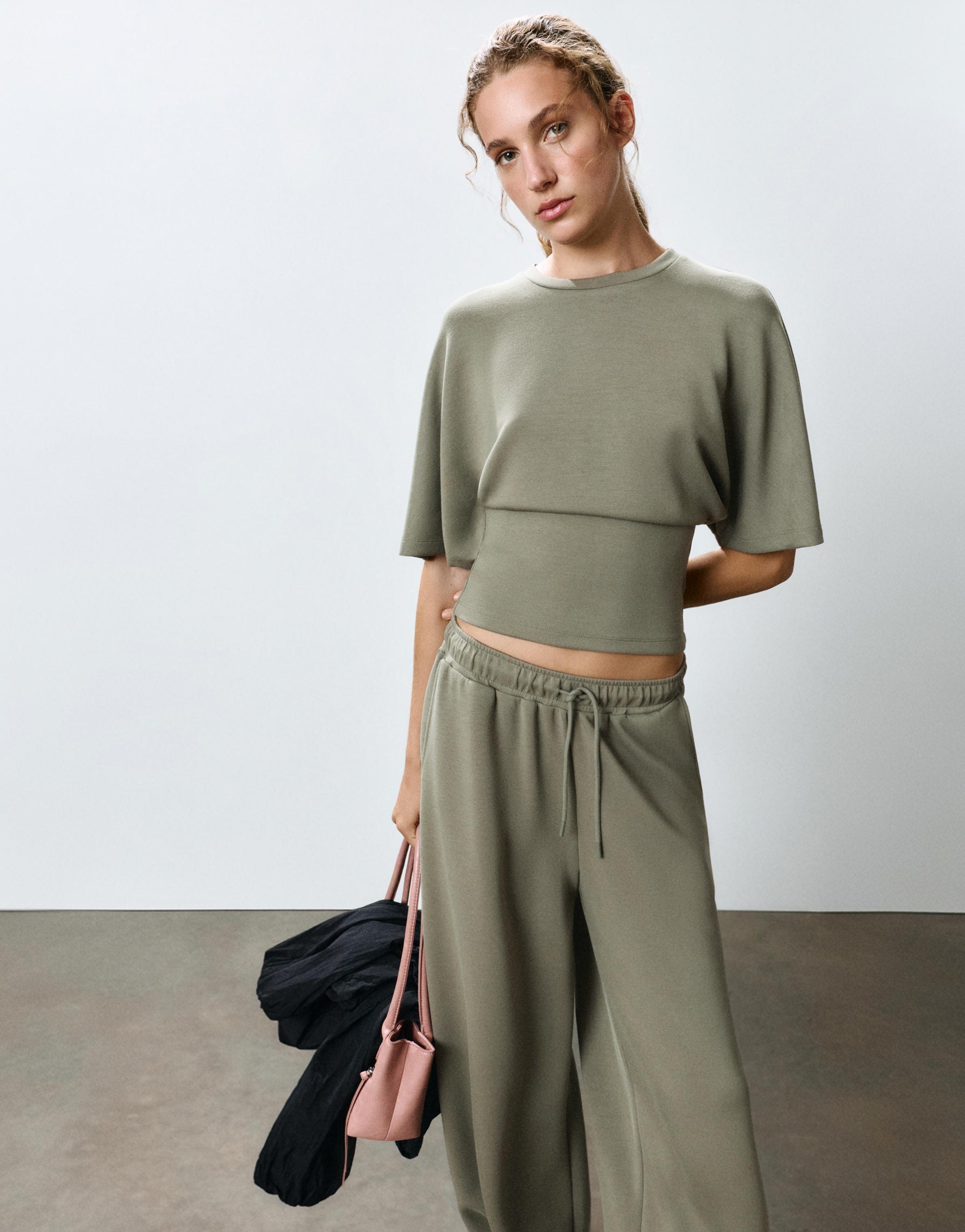 Modal batwing sleeve T-shirt — Khaki