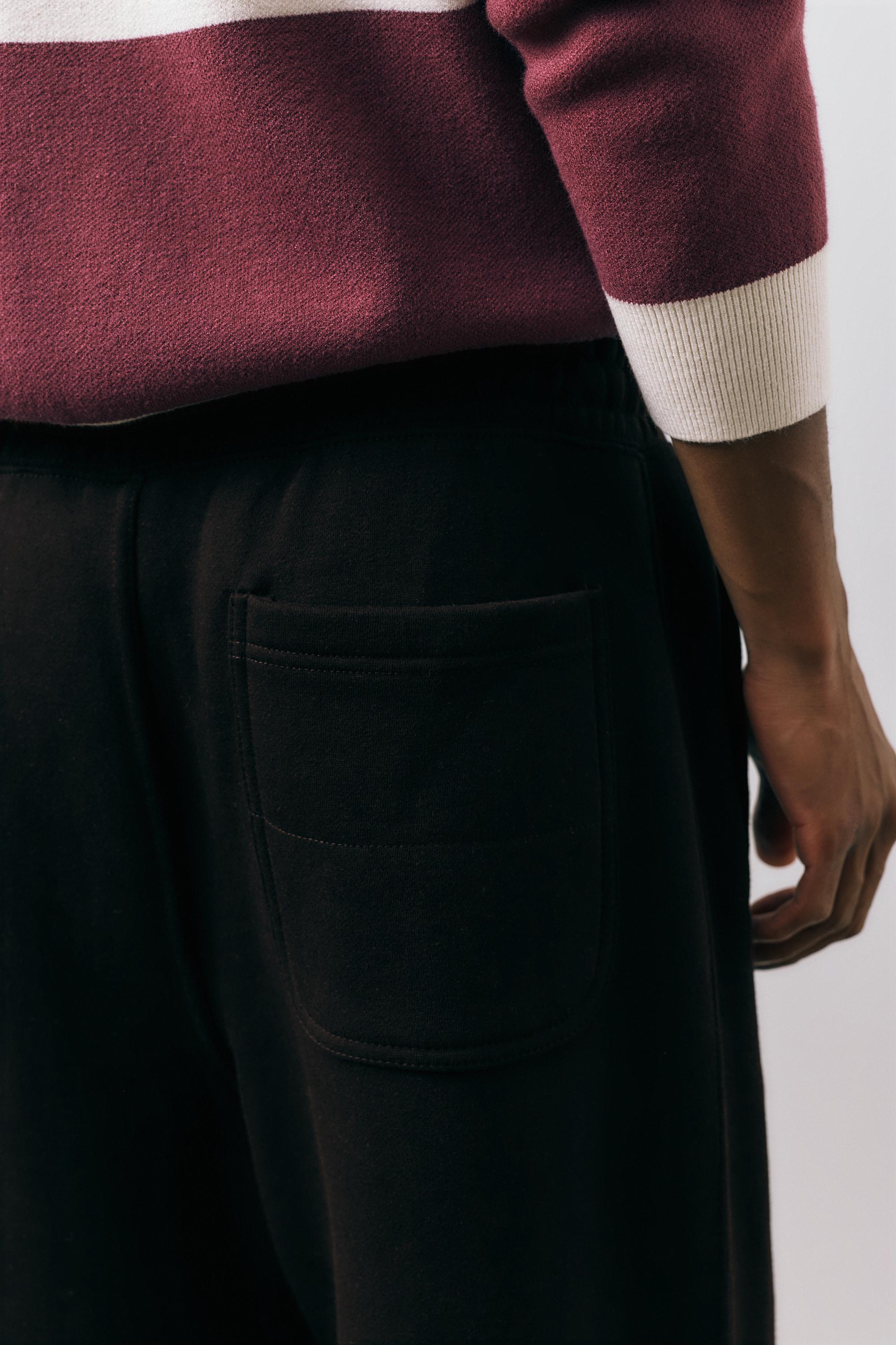 Basic baggy tracksuit bottoms — Black