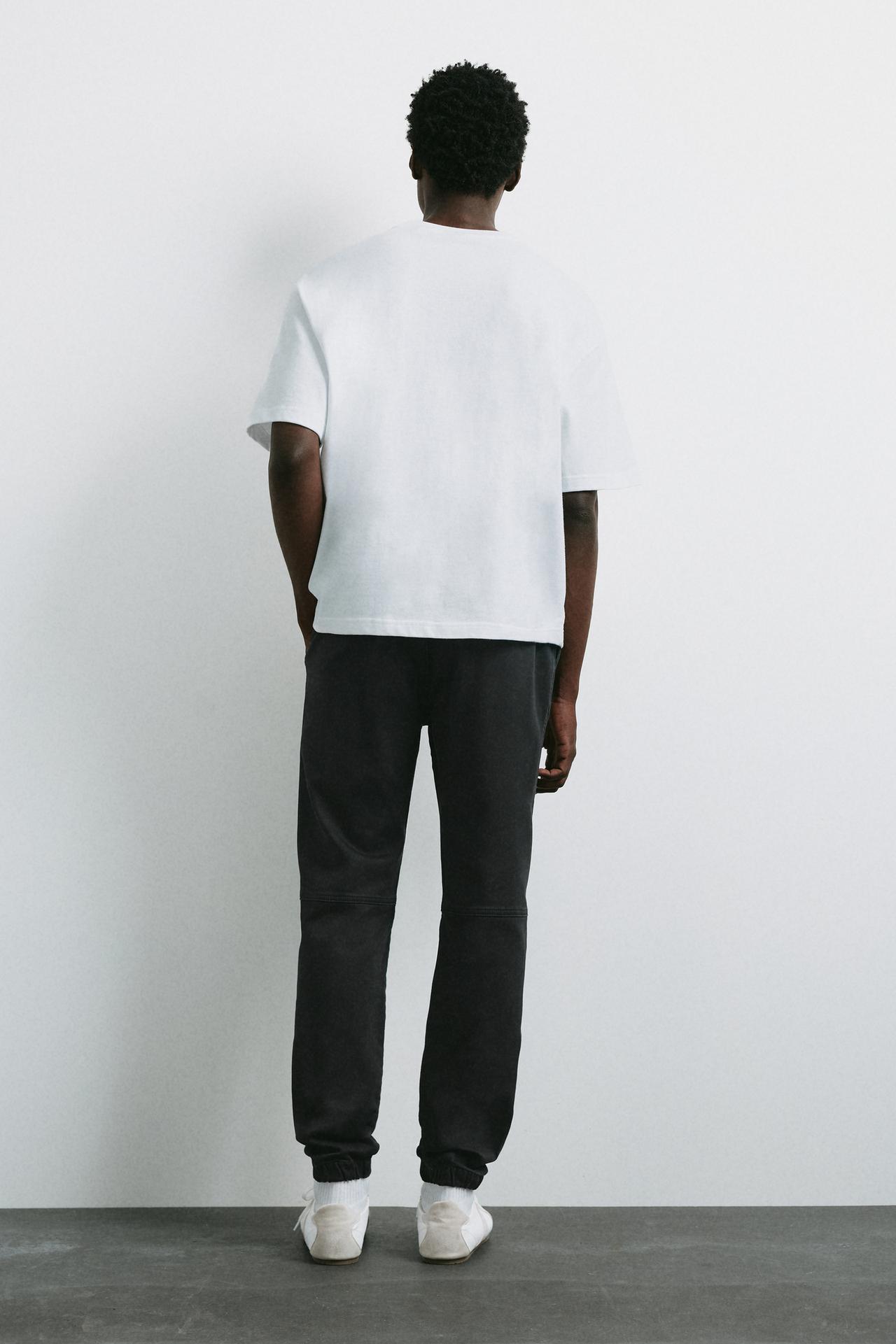 Regular fit jogging trousers — Black
