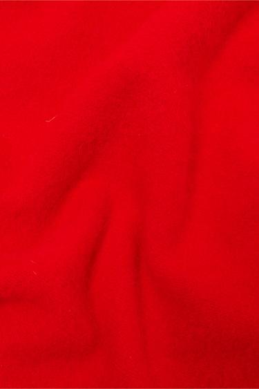 Knit triangle scarf — Red 3