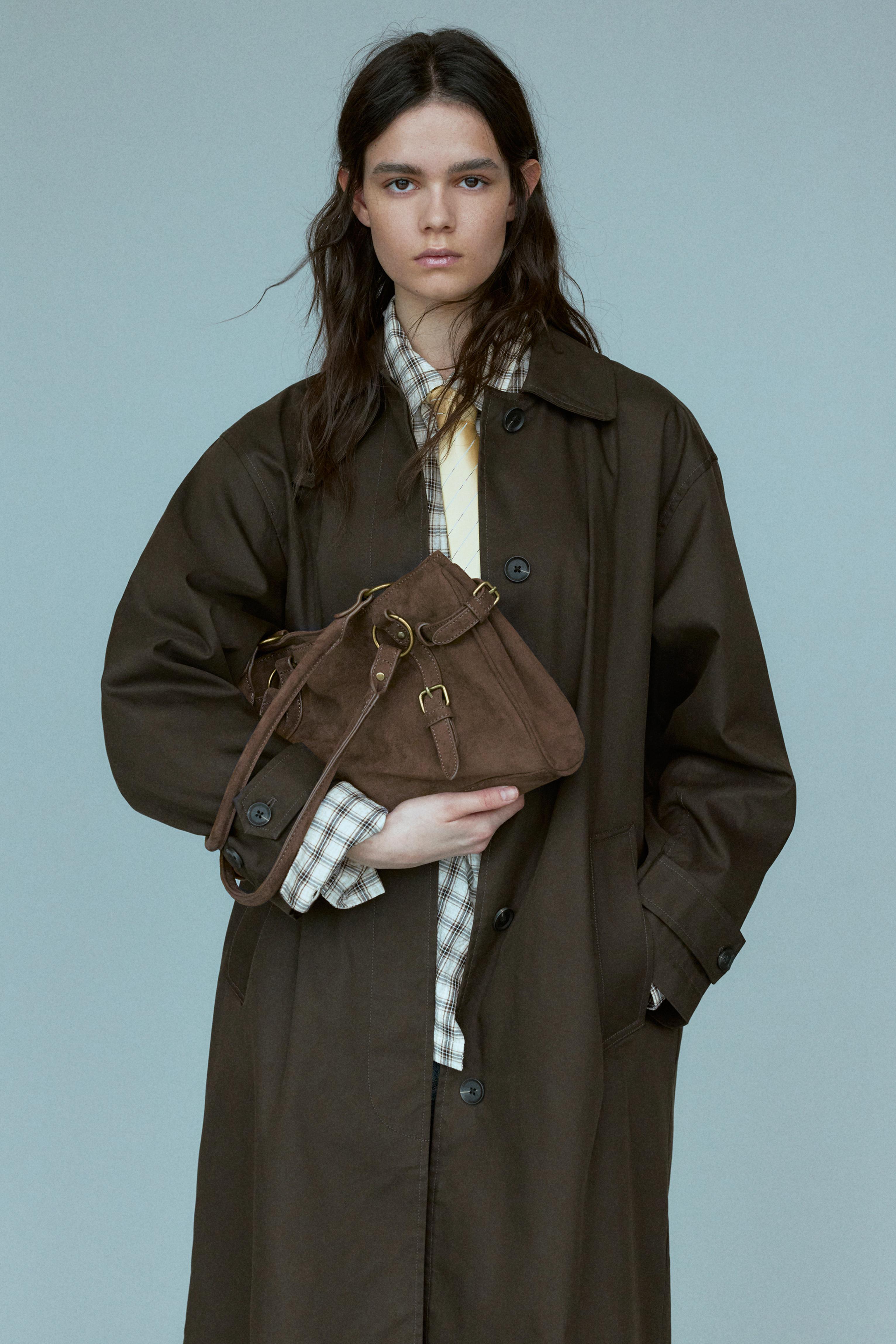 Buckle shoulder bag — Brown