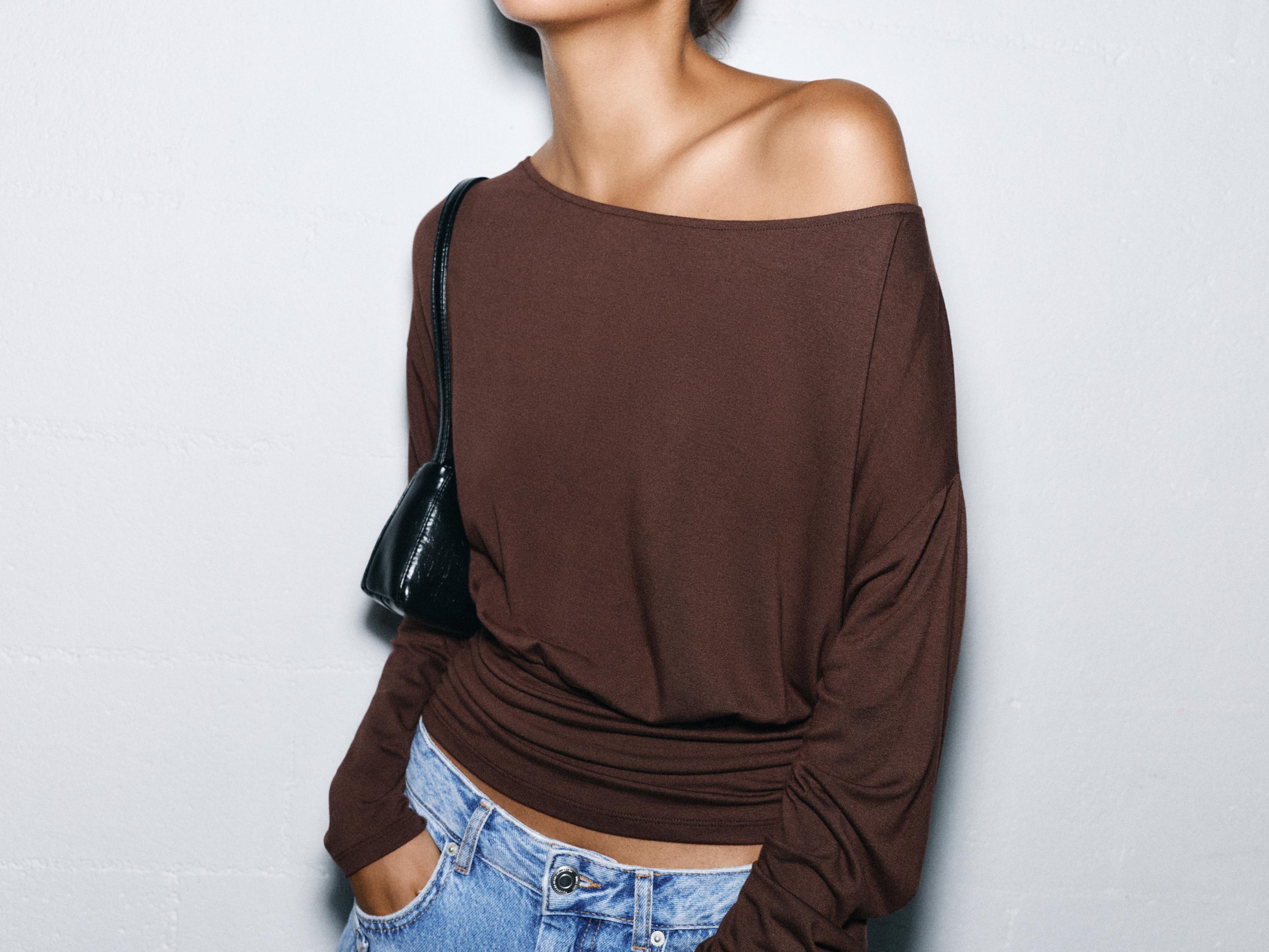 Pull&Bear Asimetrik kuşaklı top görsel 6