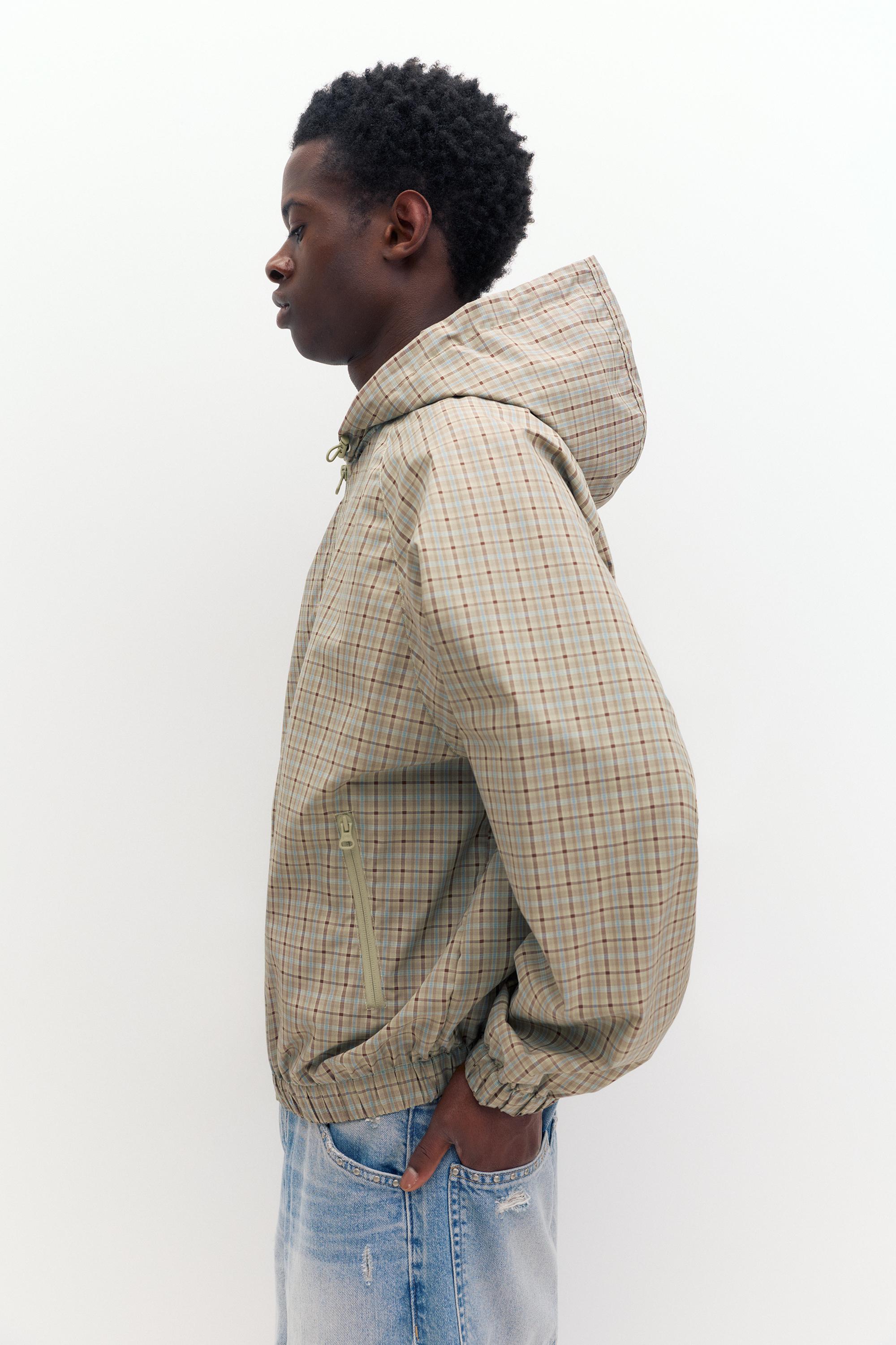 Kapüşonlu kareli hafif yağmurluk - Görsel 9