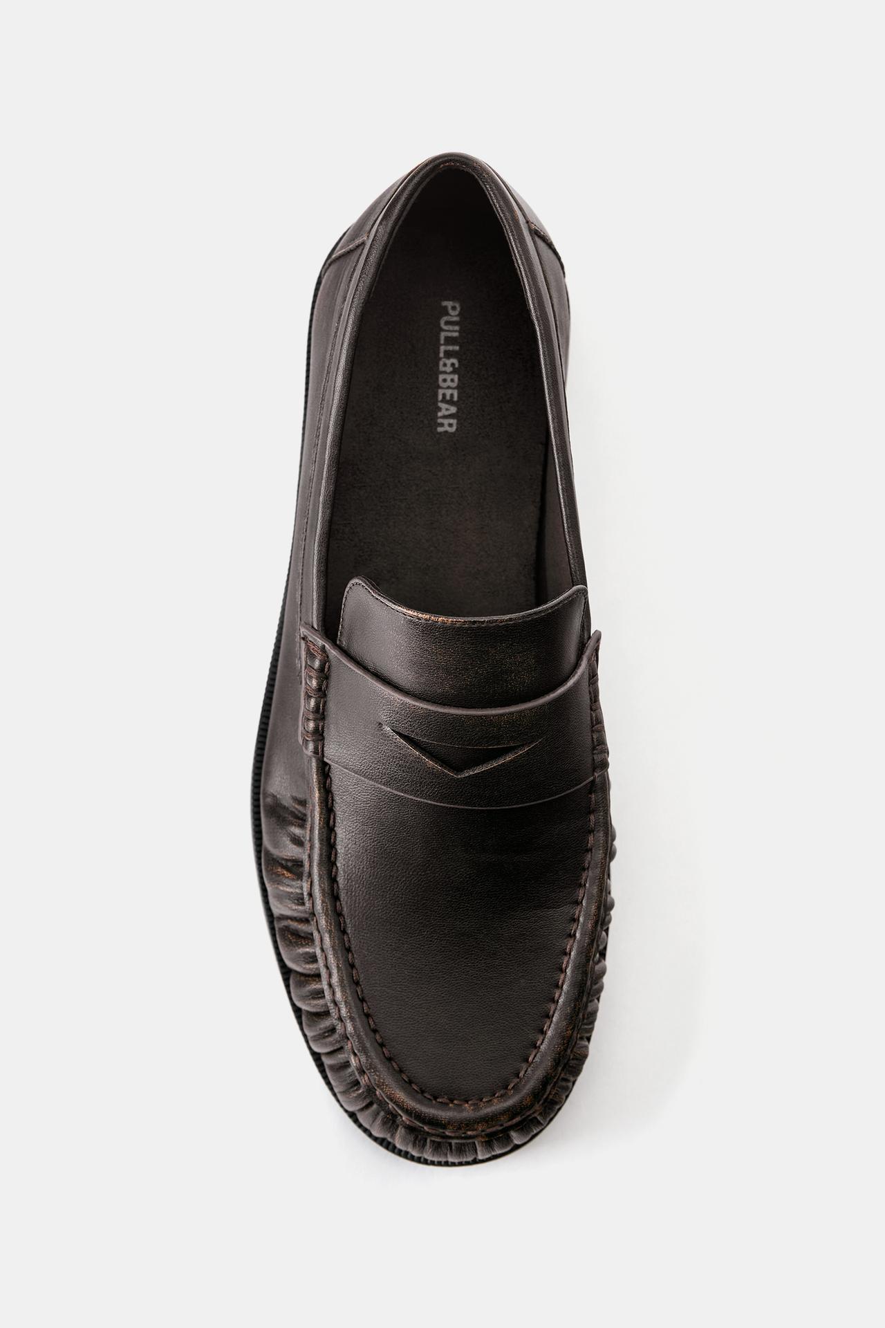 Distressed gathered moccasins — Brown
