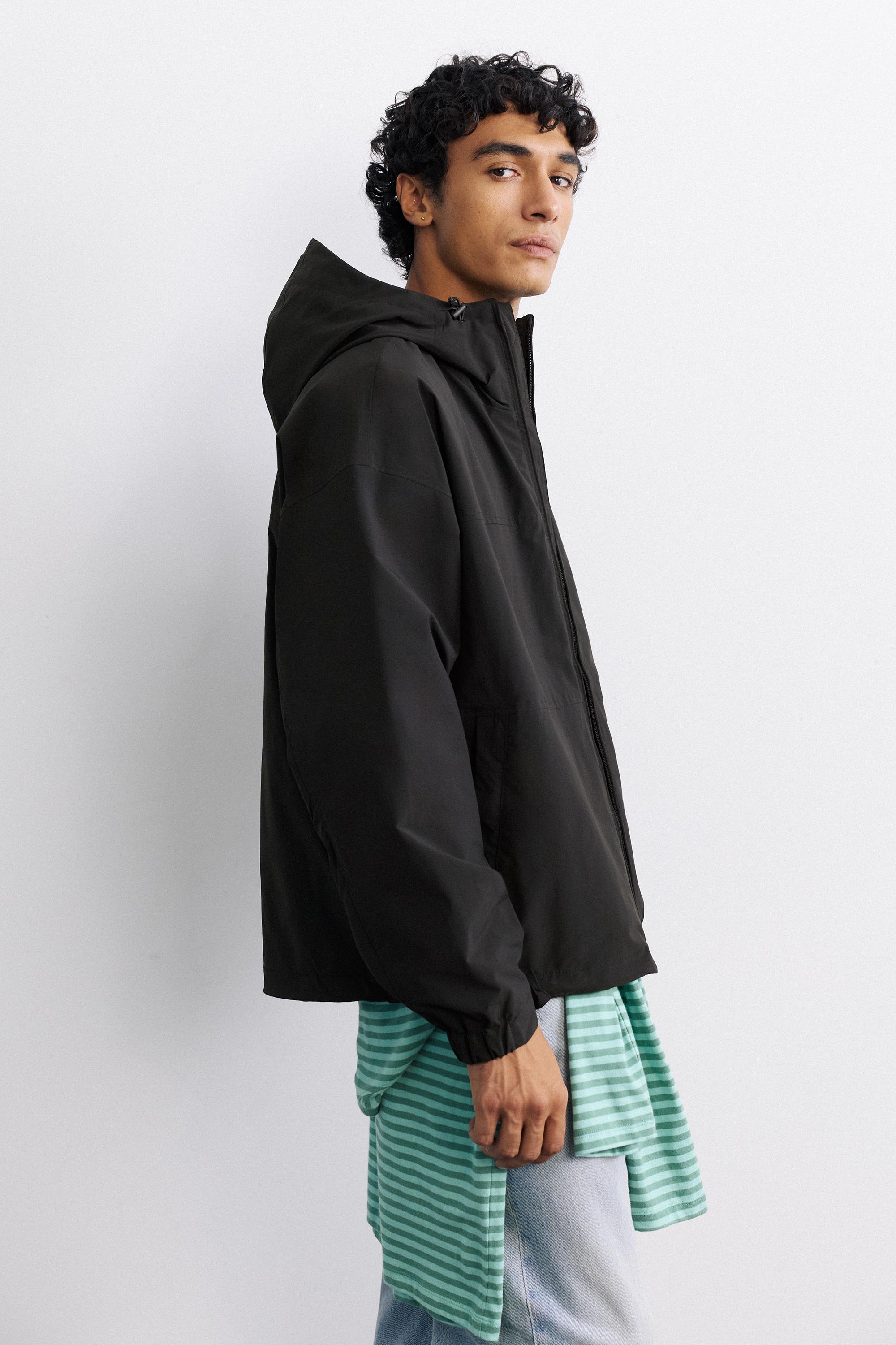 Lightweight hooded raincoat — Black
