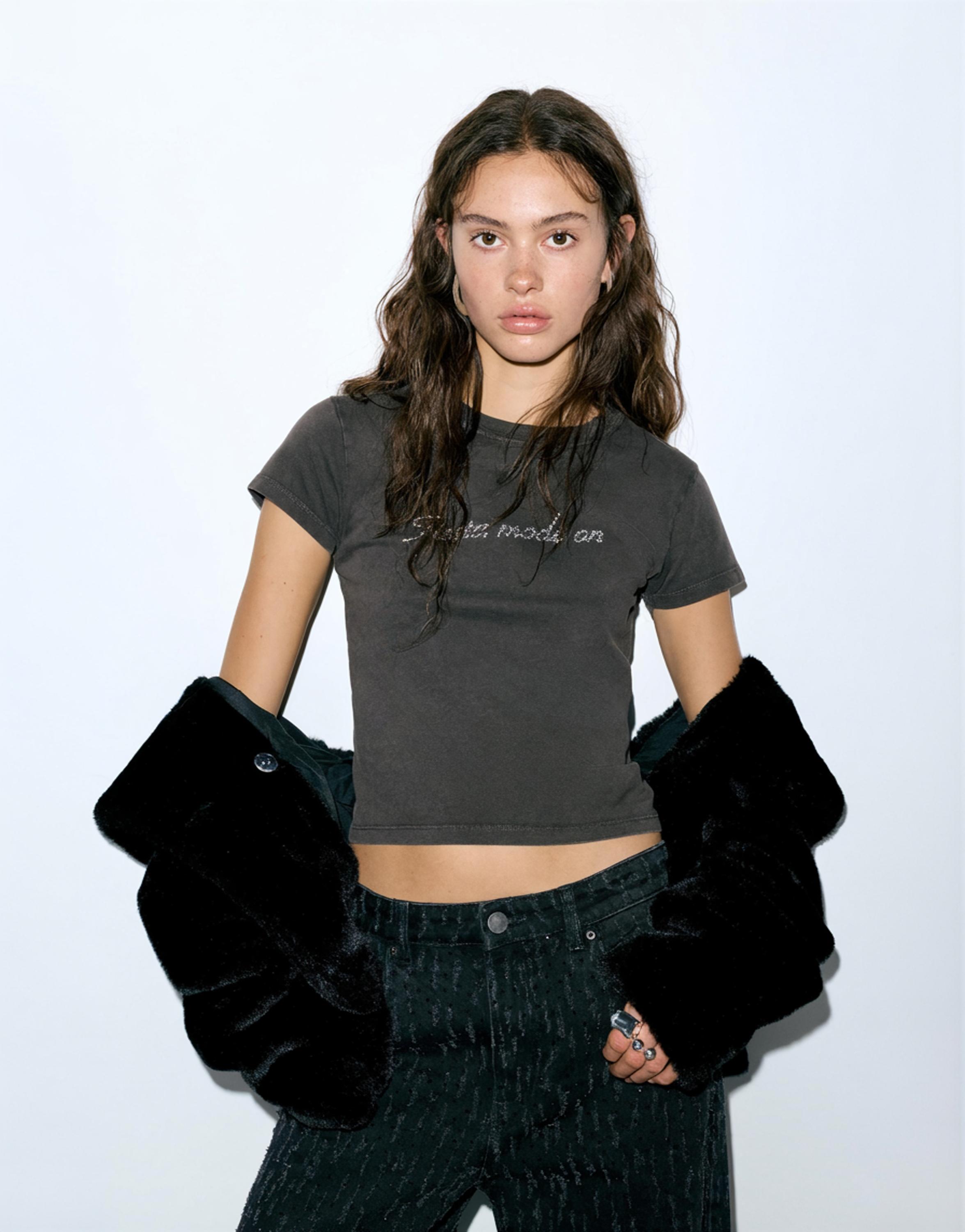 Siyah parlak taşlı t-shirt - Görsel 8