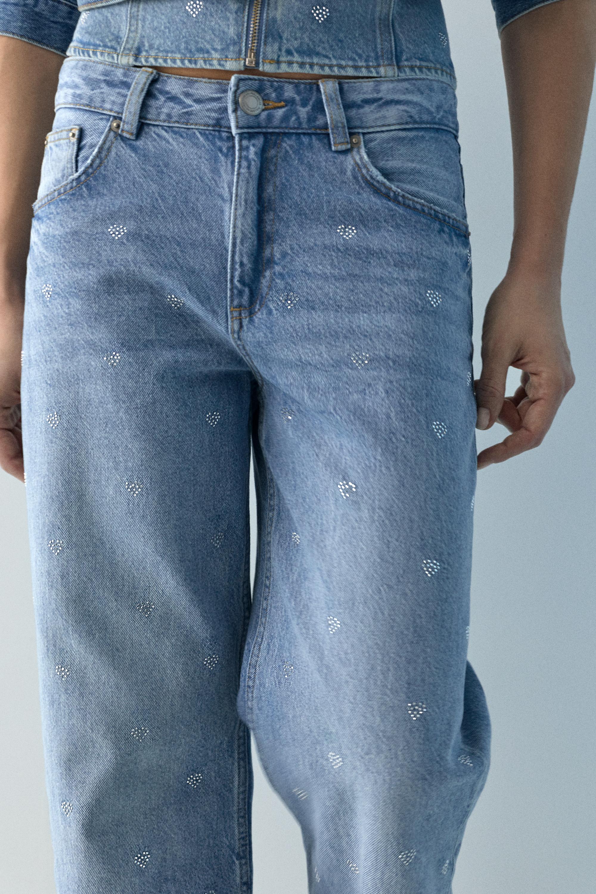 Straight-leg mid-waist jeans with rhinestone hearts — Pale blue