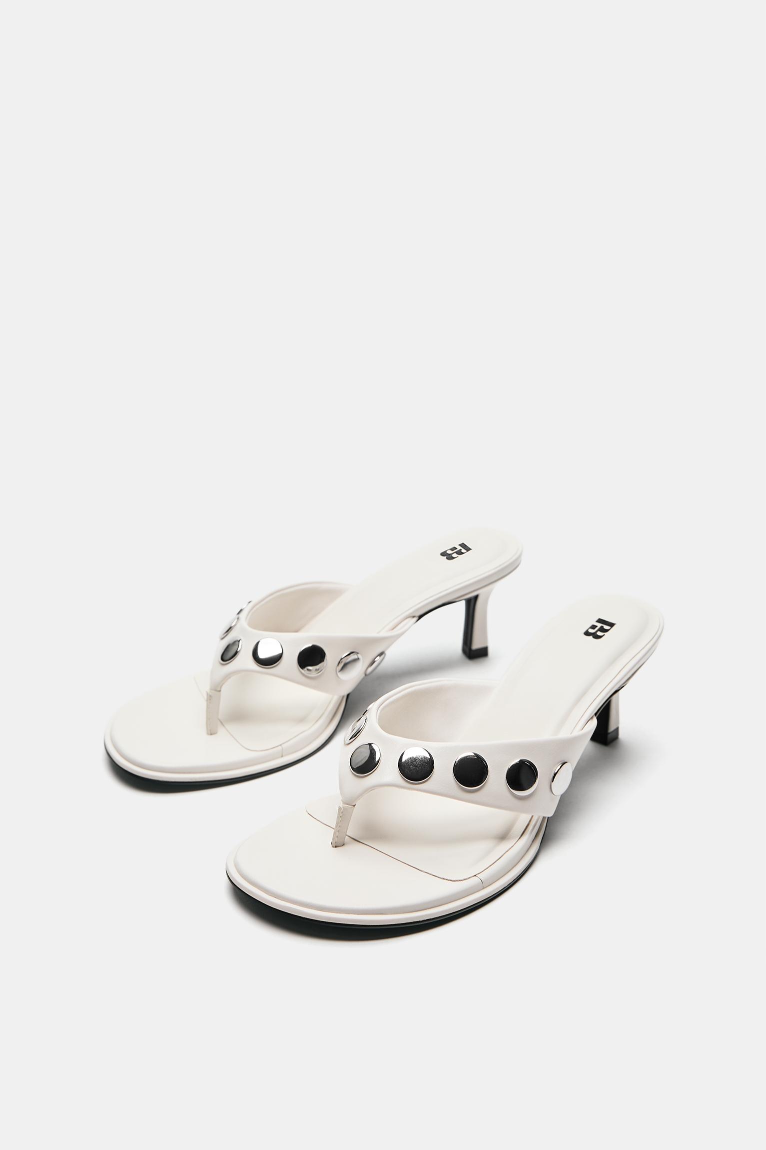 Heeled sandals with studs — White