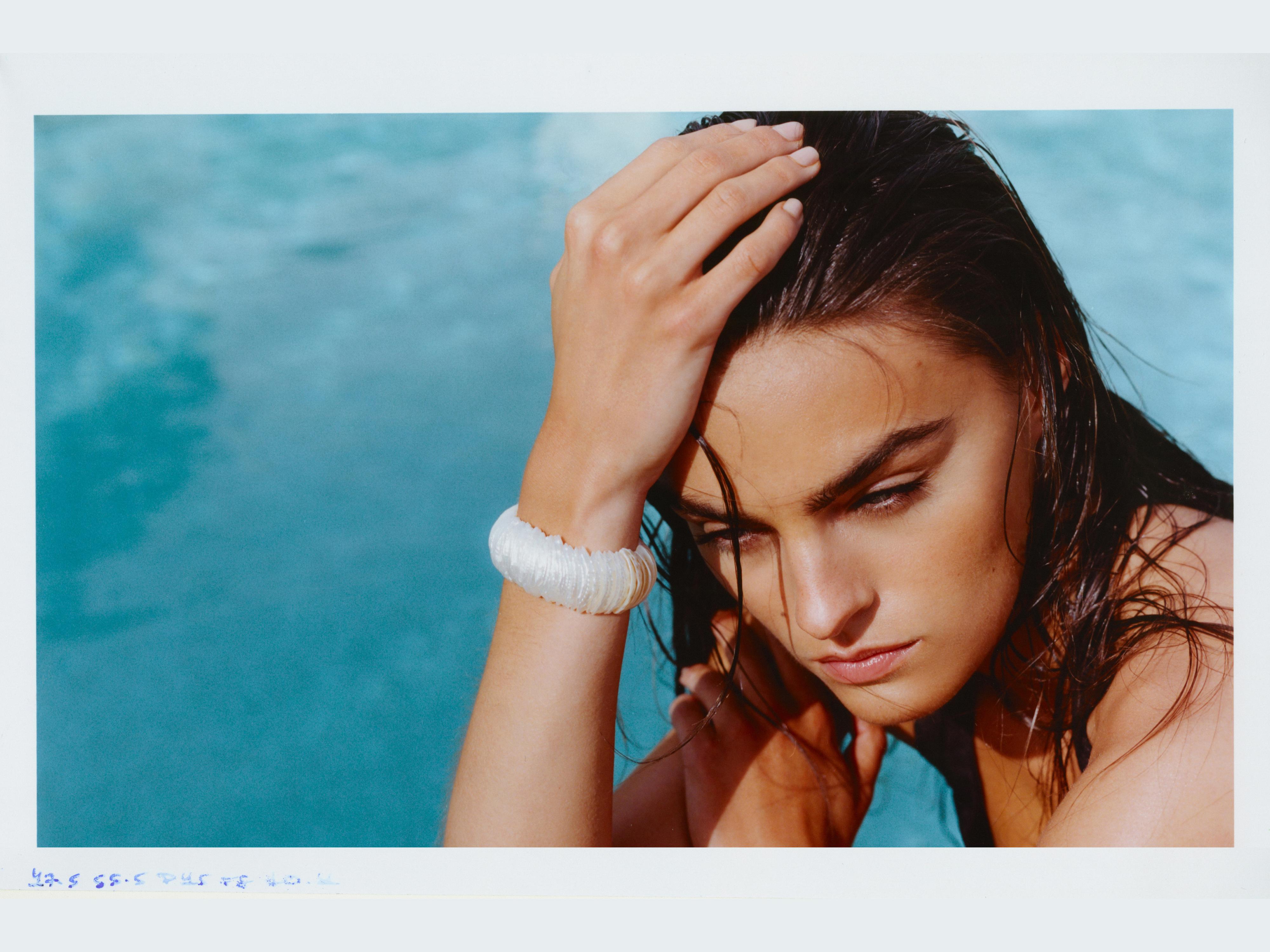 Mother-of-pearl-effect bracelet — Ice