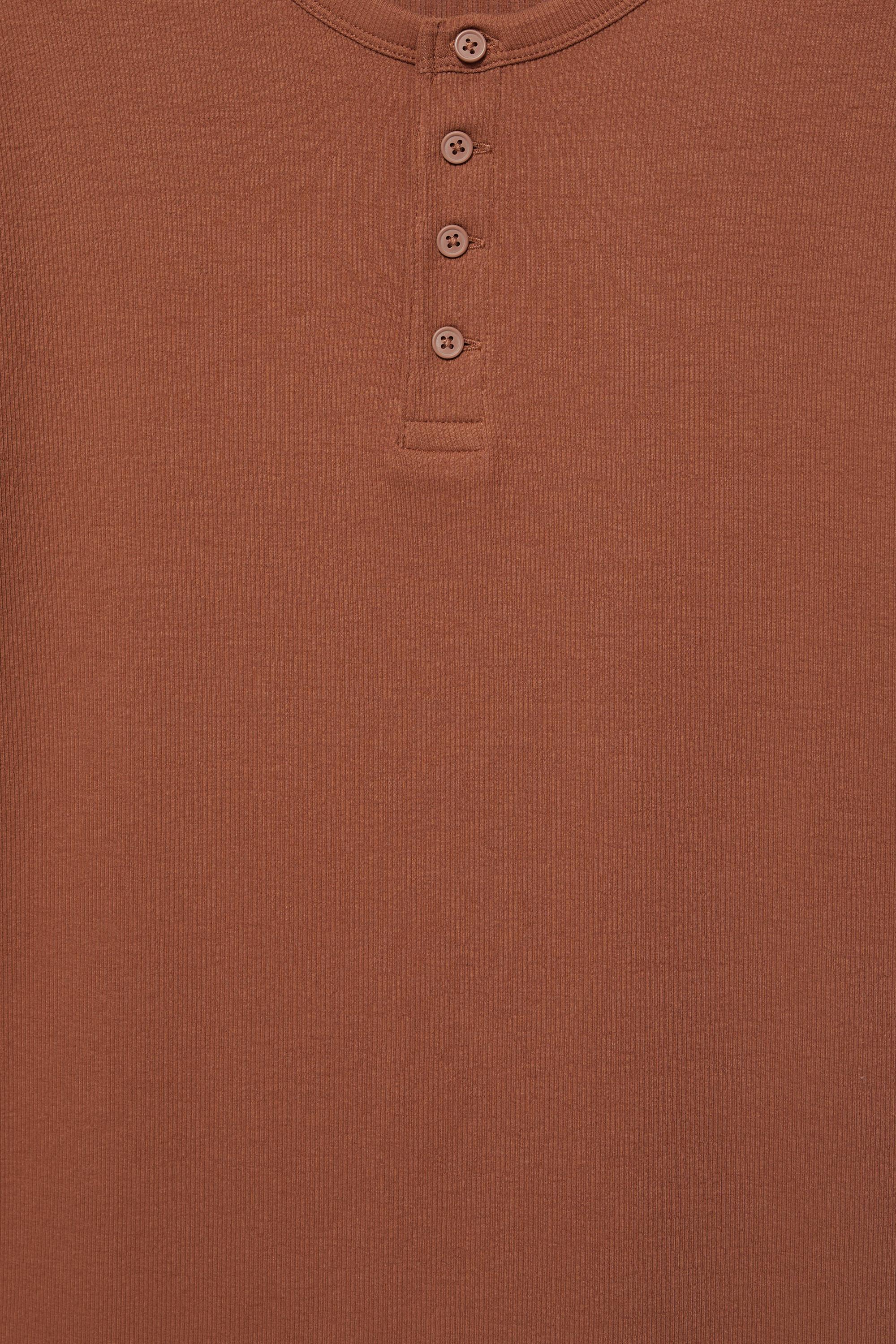 Slim-fit Henley T-shirt — Brown