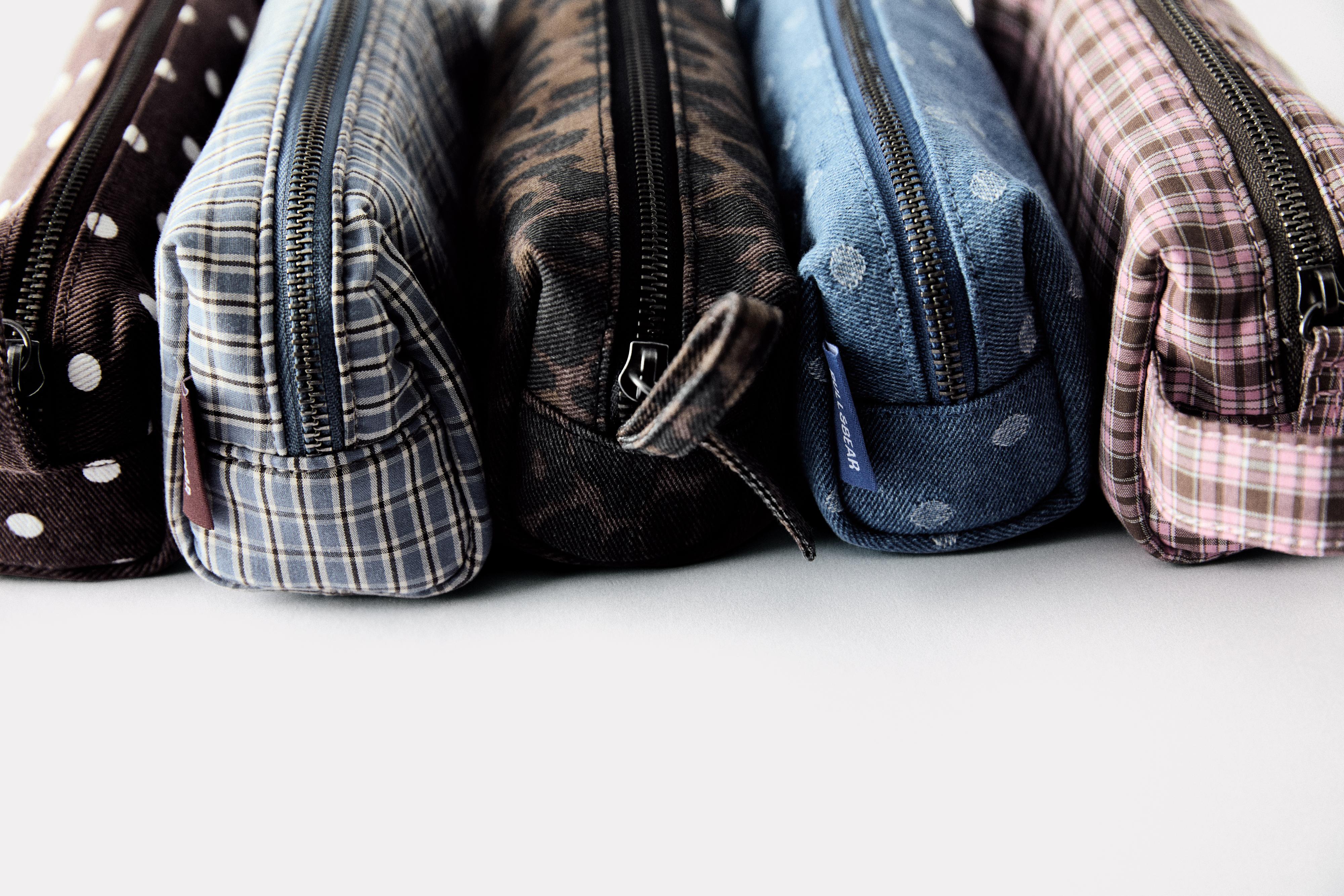 Denim polka dot pencil case — Jeans