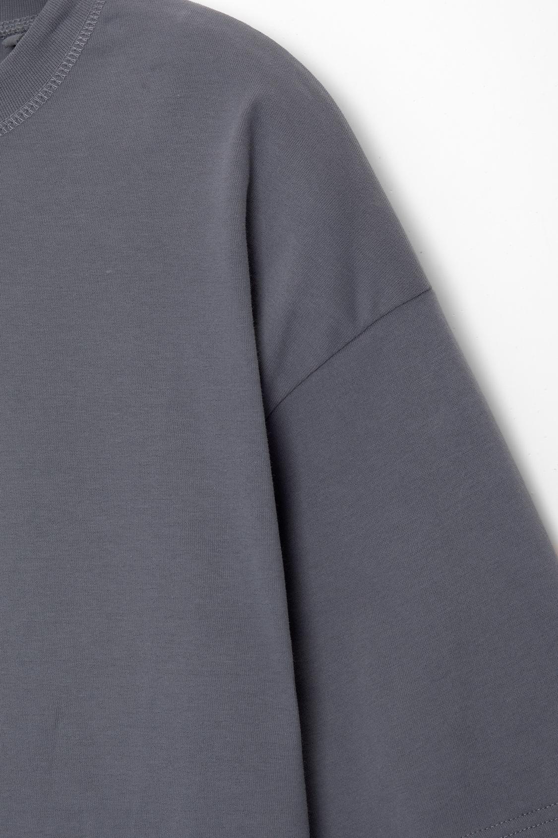 T-Shirt extra loose aus soft Touch Gewebe - PULL&BEAR 