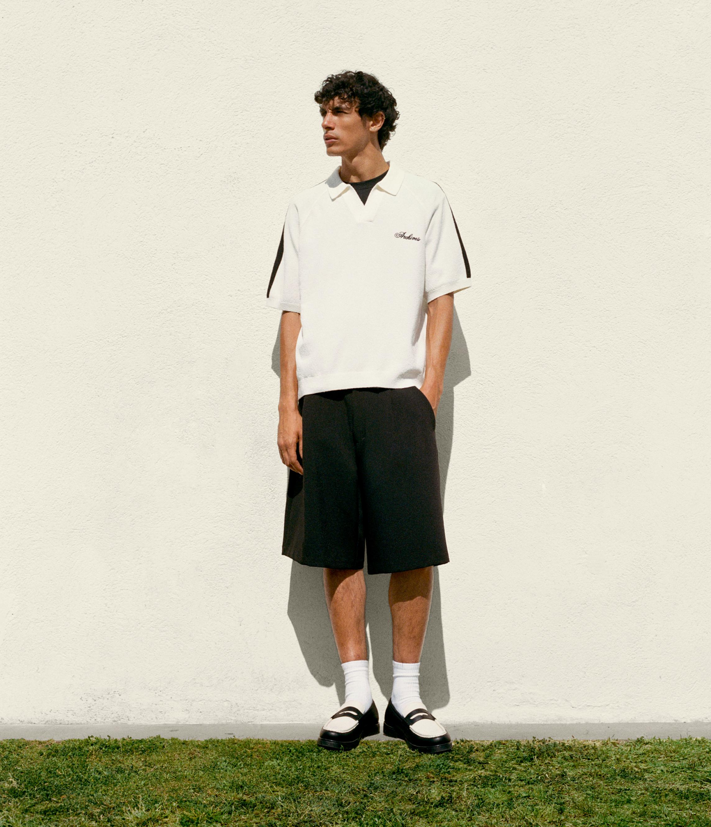 Smart Bermuda shorts with pleats — Black