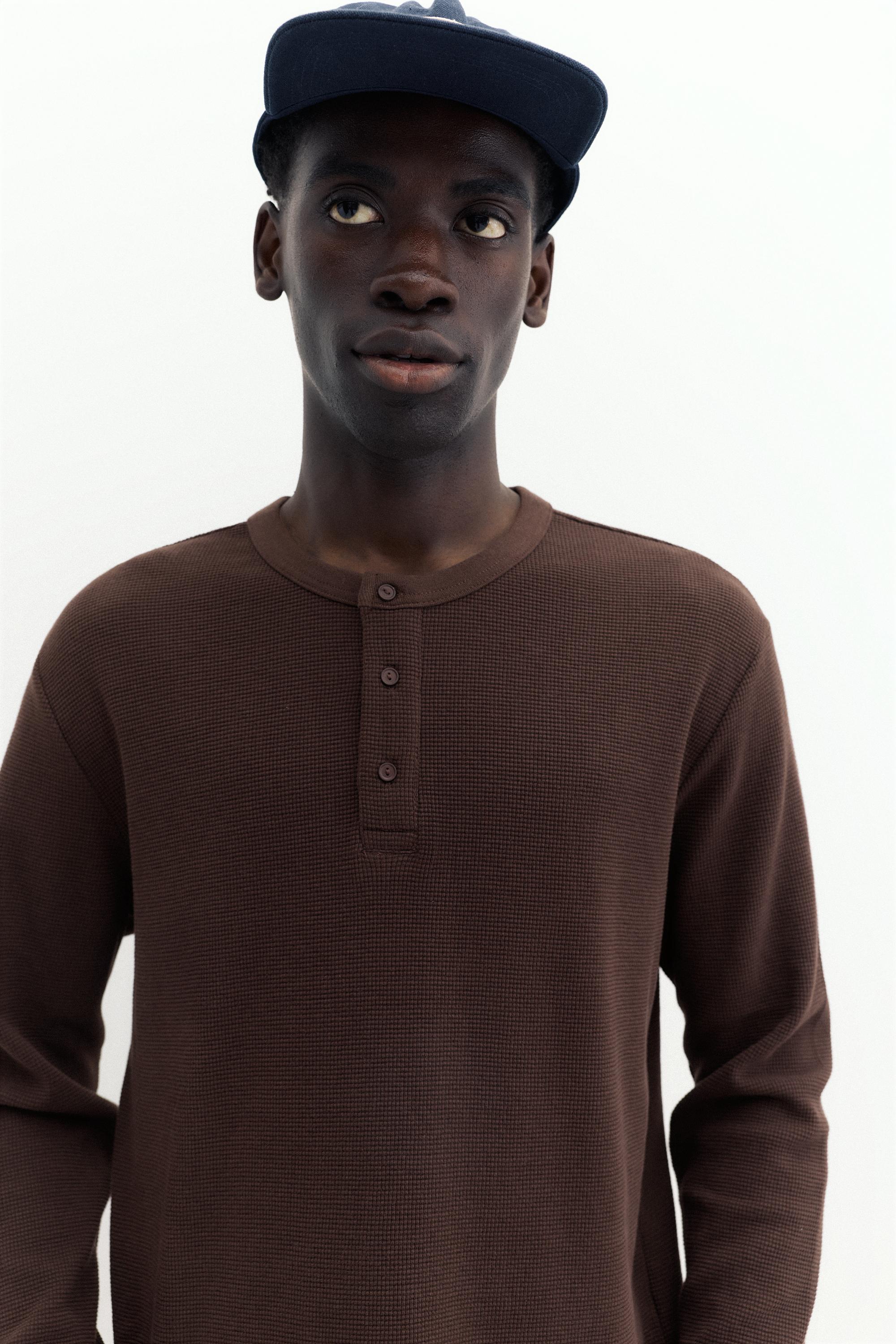Waffle-knit long sleeve T-shirt — Brown