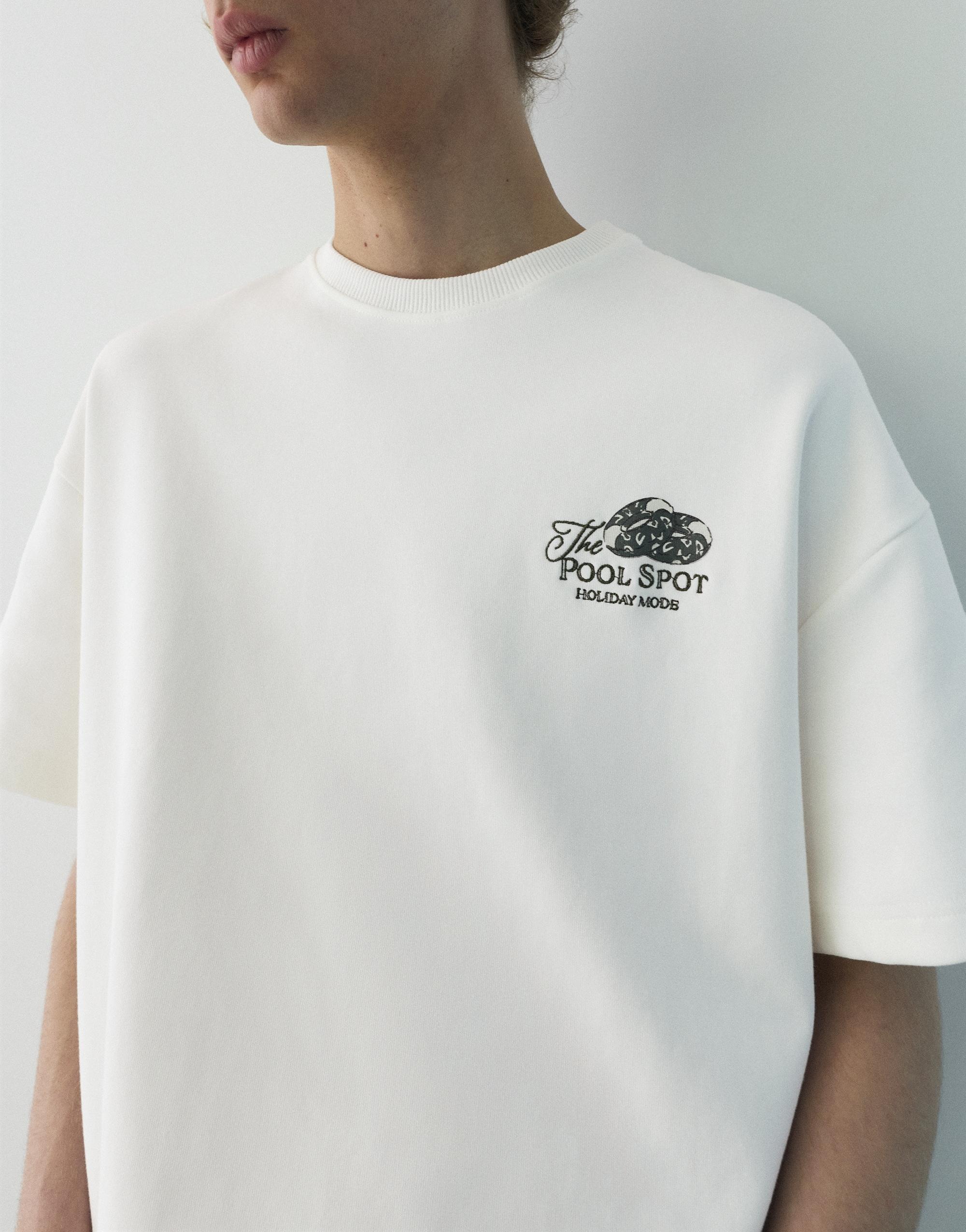 Kısa kollu grafik baskılı sweatshirt - Görsel 12