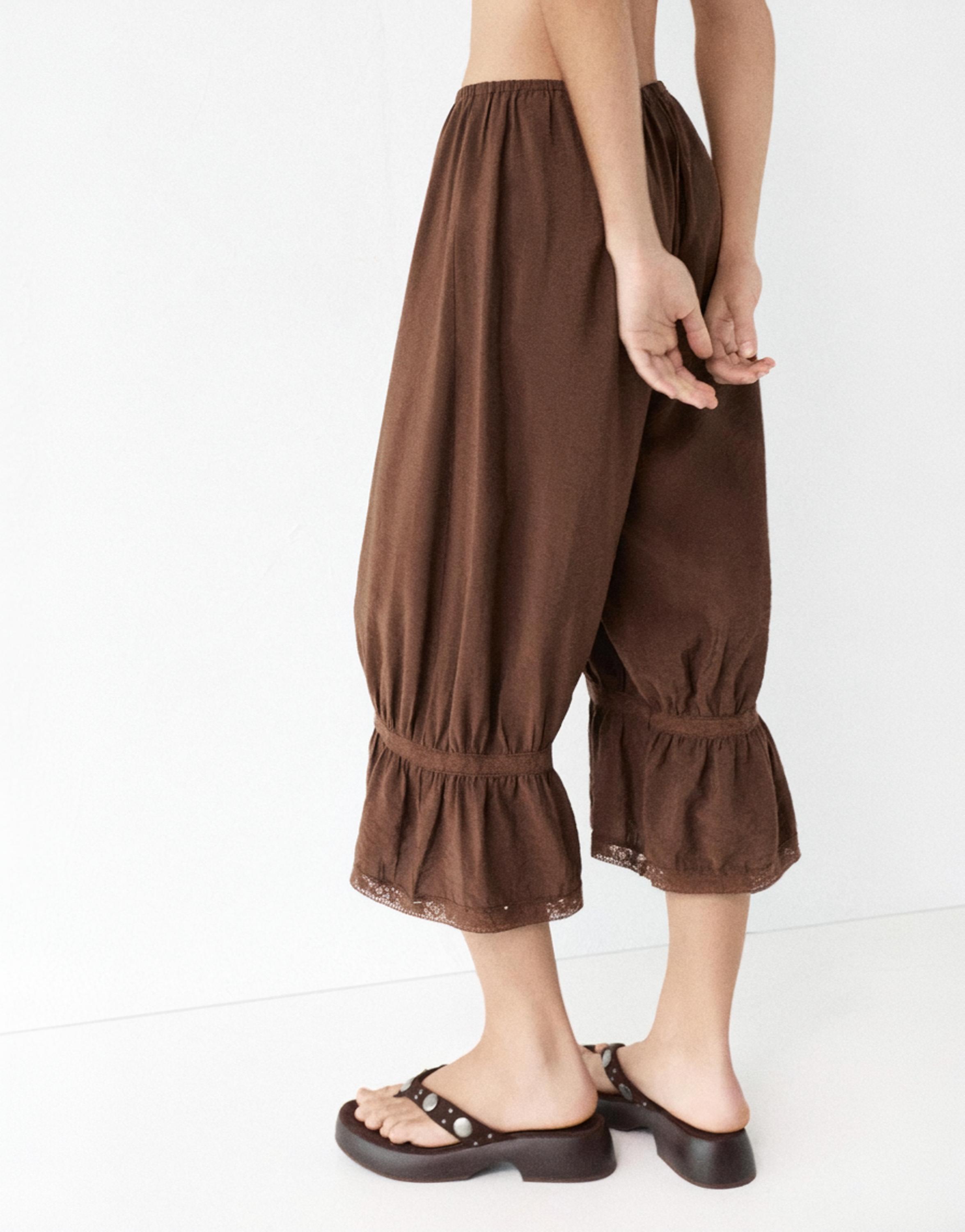 Brown bloomer trousers — Brown