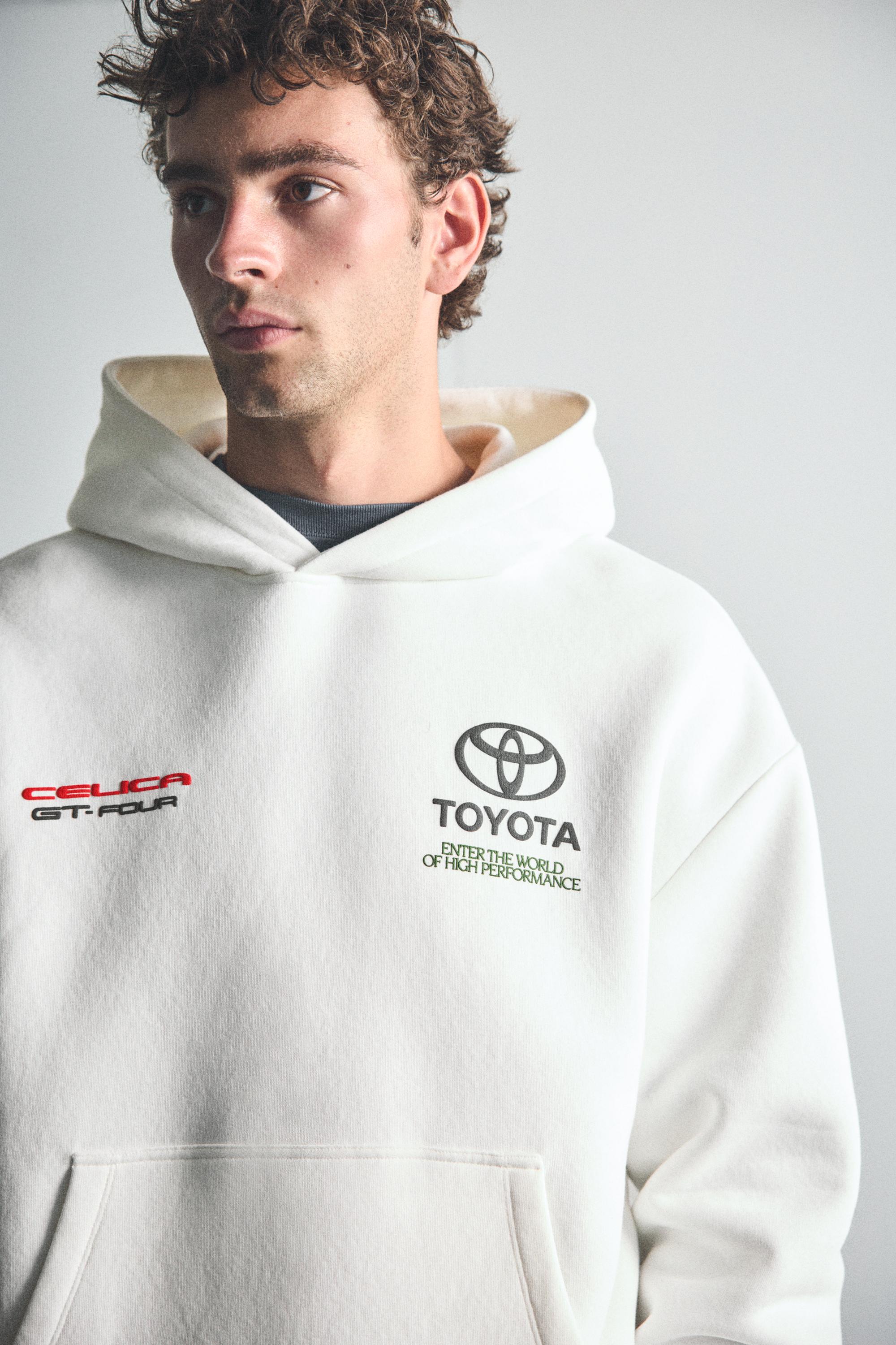 Toyota hoodie — Off white