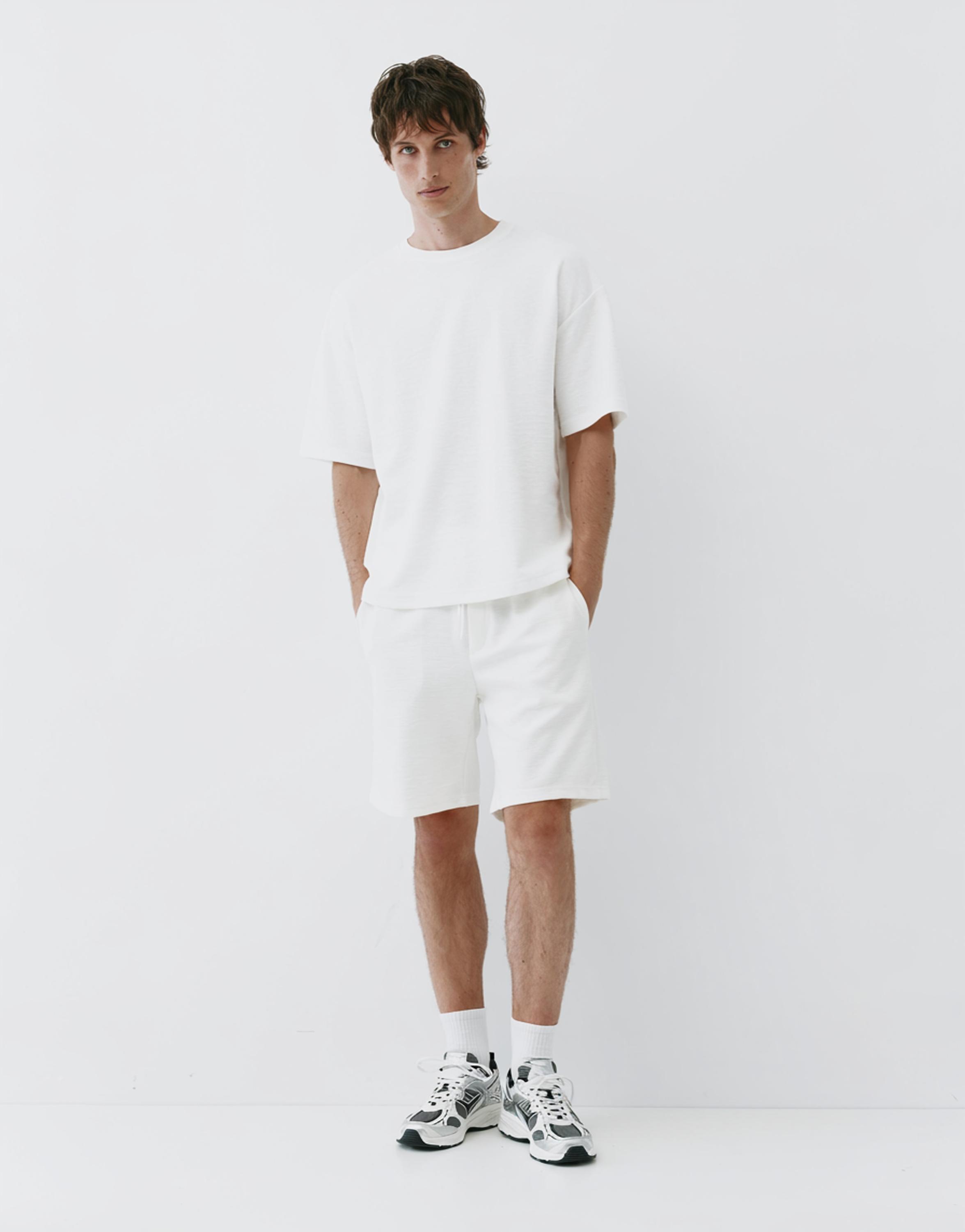 Relaxed fit Bermuda shorts — Off white