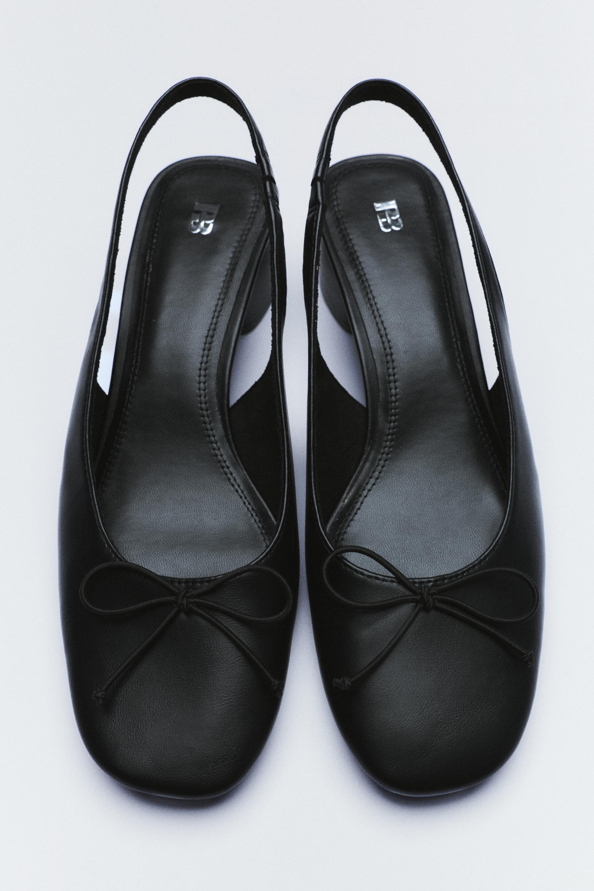 Heeled ballerinas — Black