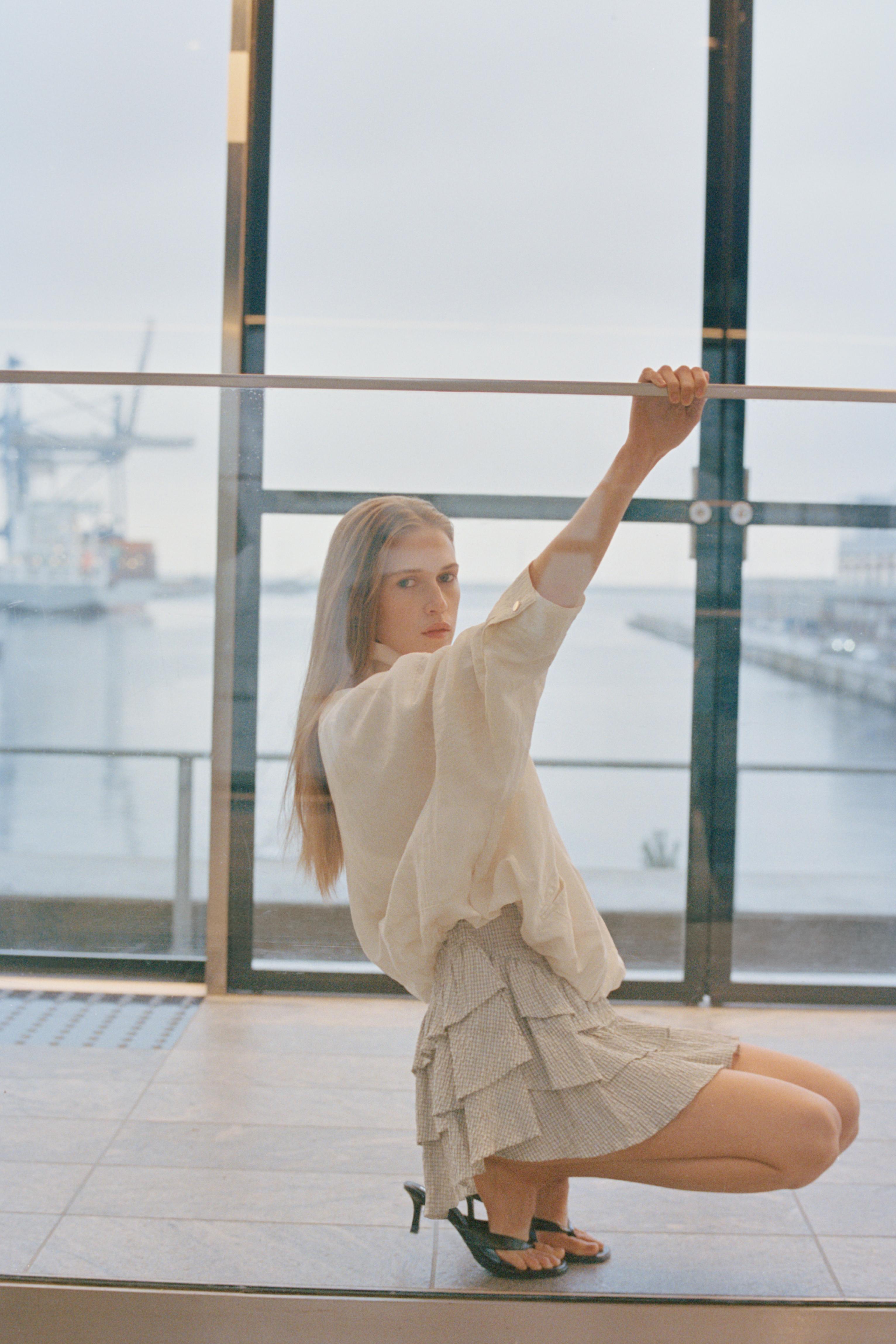 Dik yaka balon ceket - Görsel 21