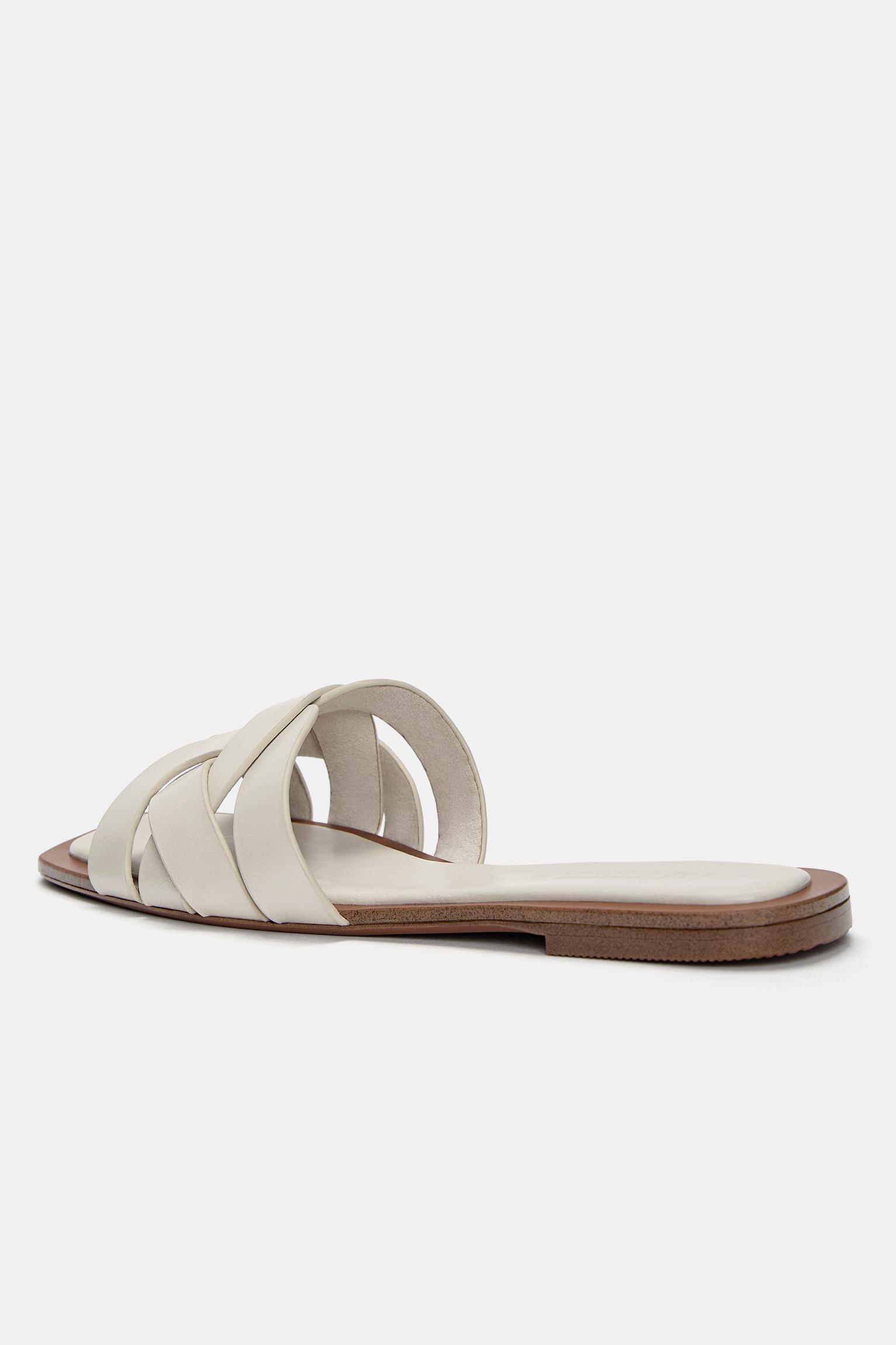 Flat strap sandals — Ecru
